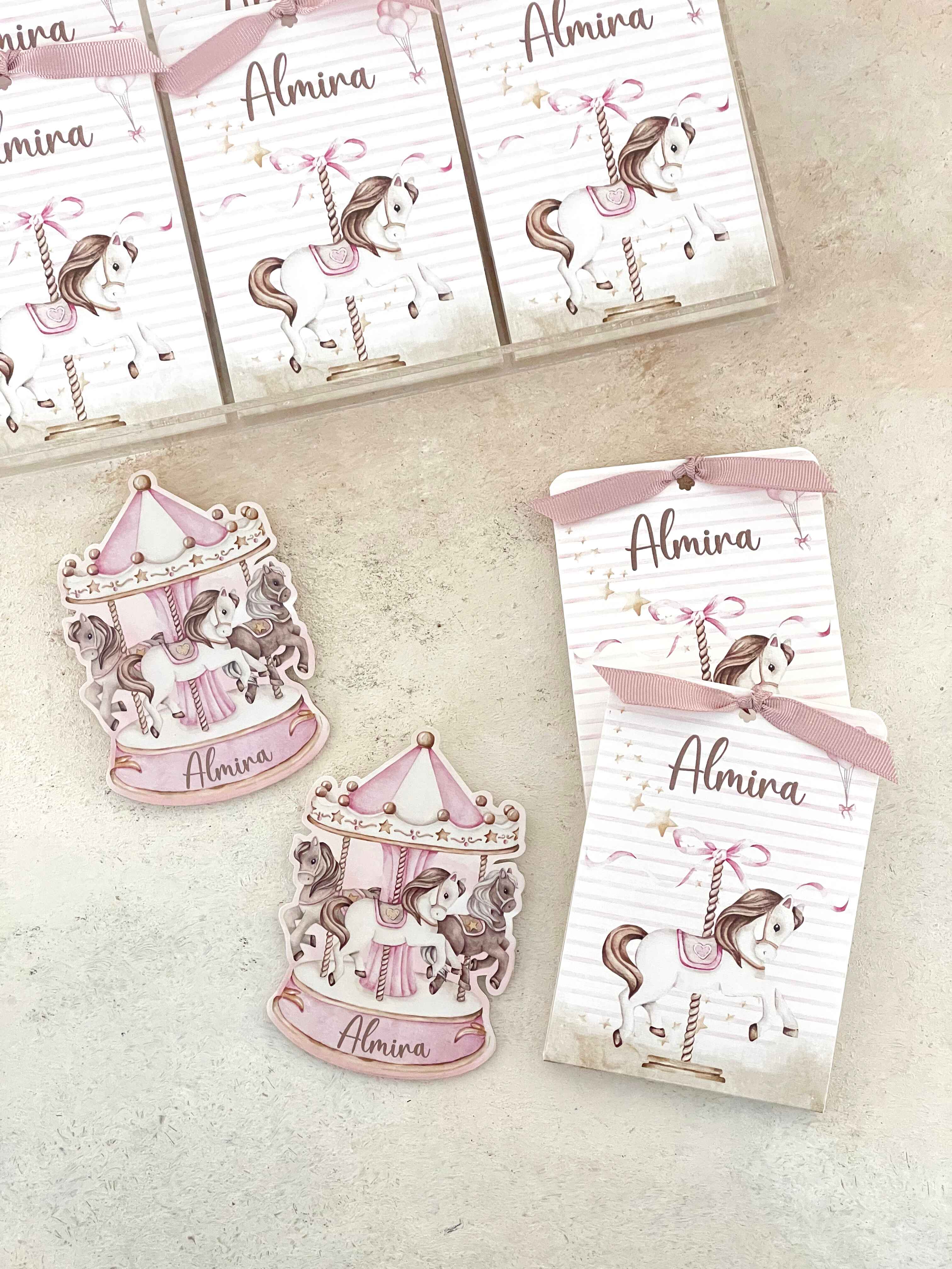 Carousel Pink Pleksi Magnet ve Kılıfı