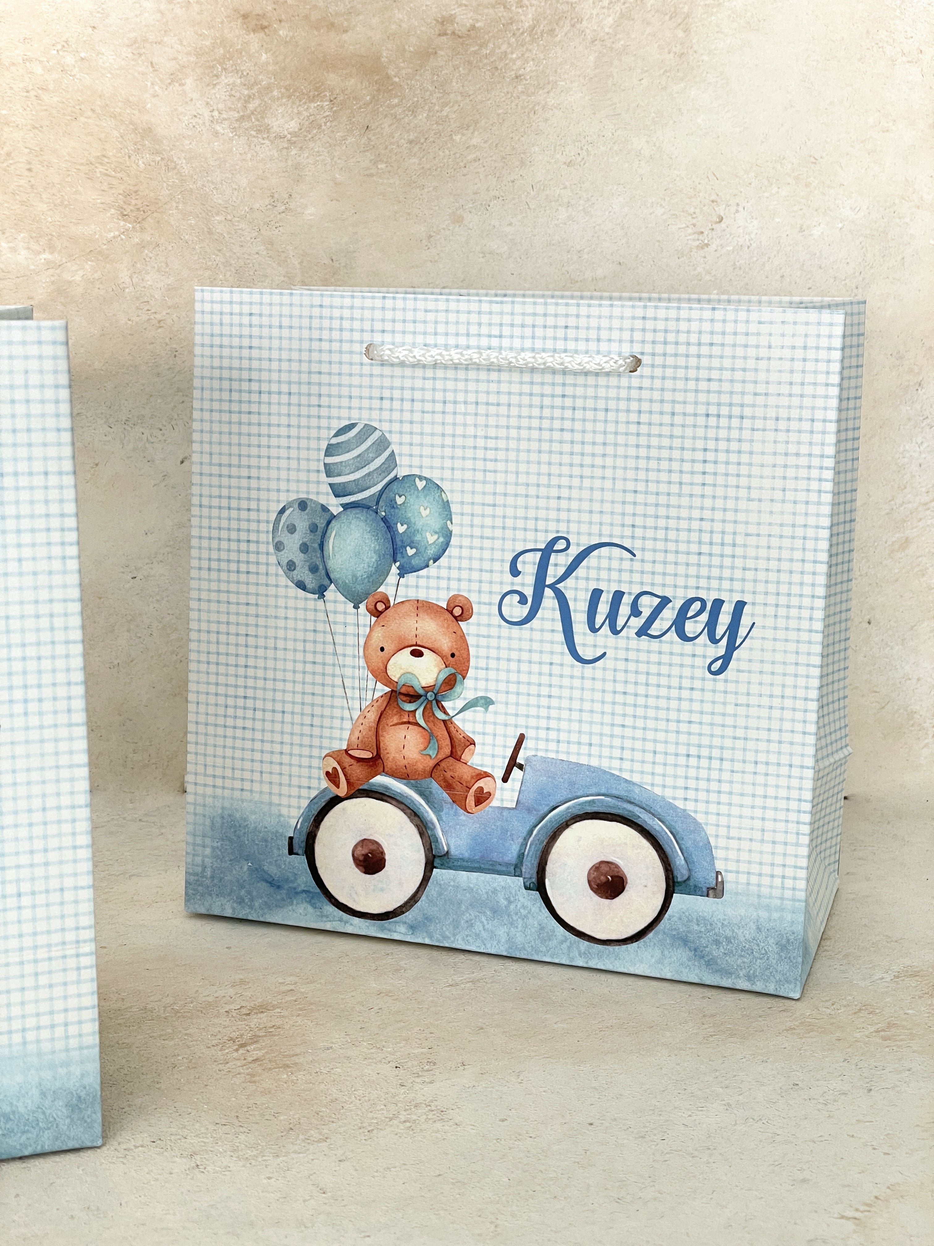 Bear On Retro Car Hediye Çantası