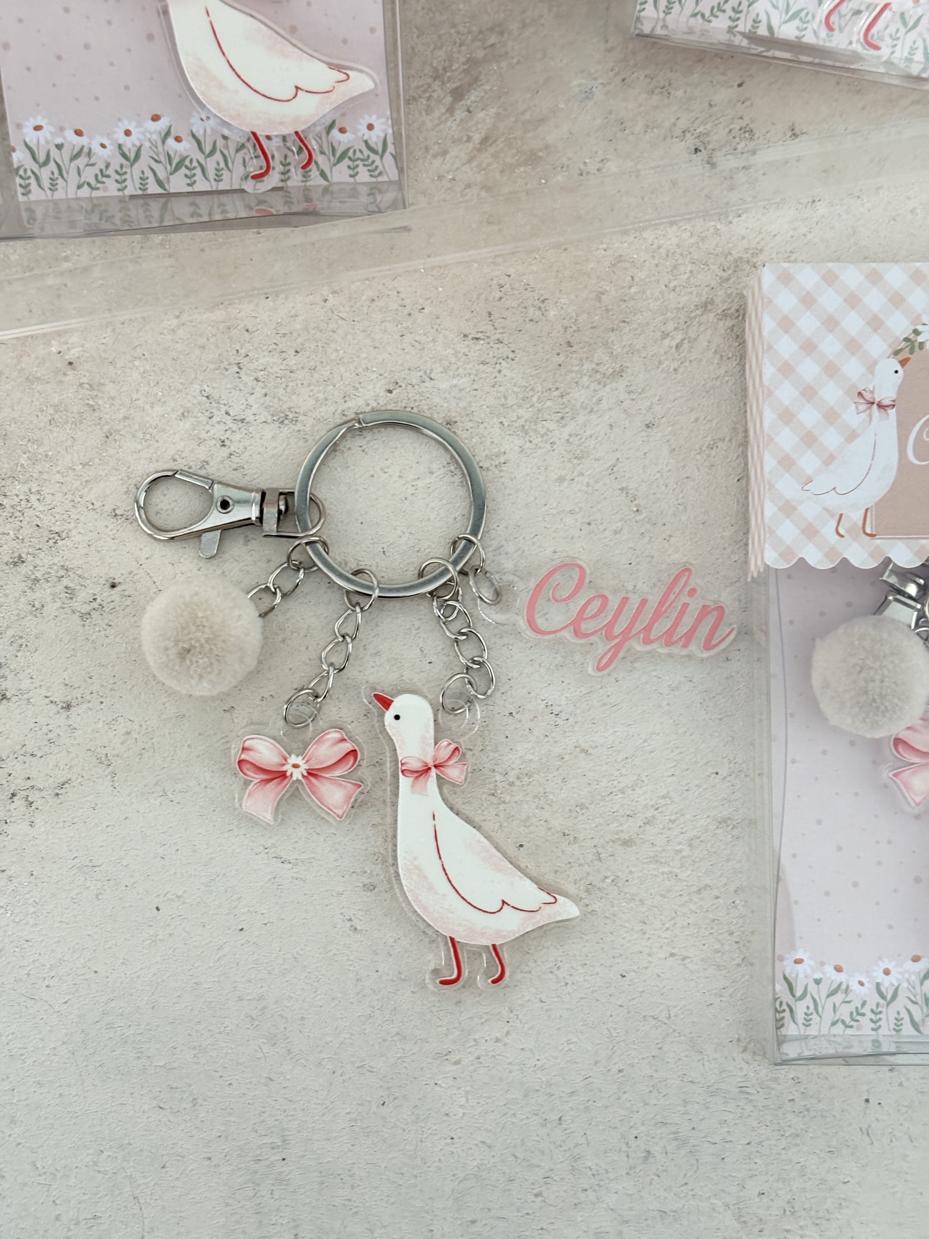 Happy Goose Girl Anahtarlık ve Kutusu