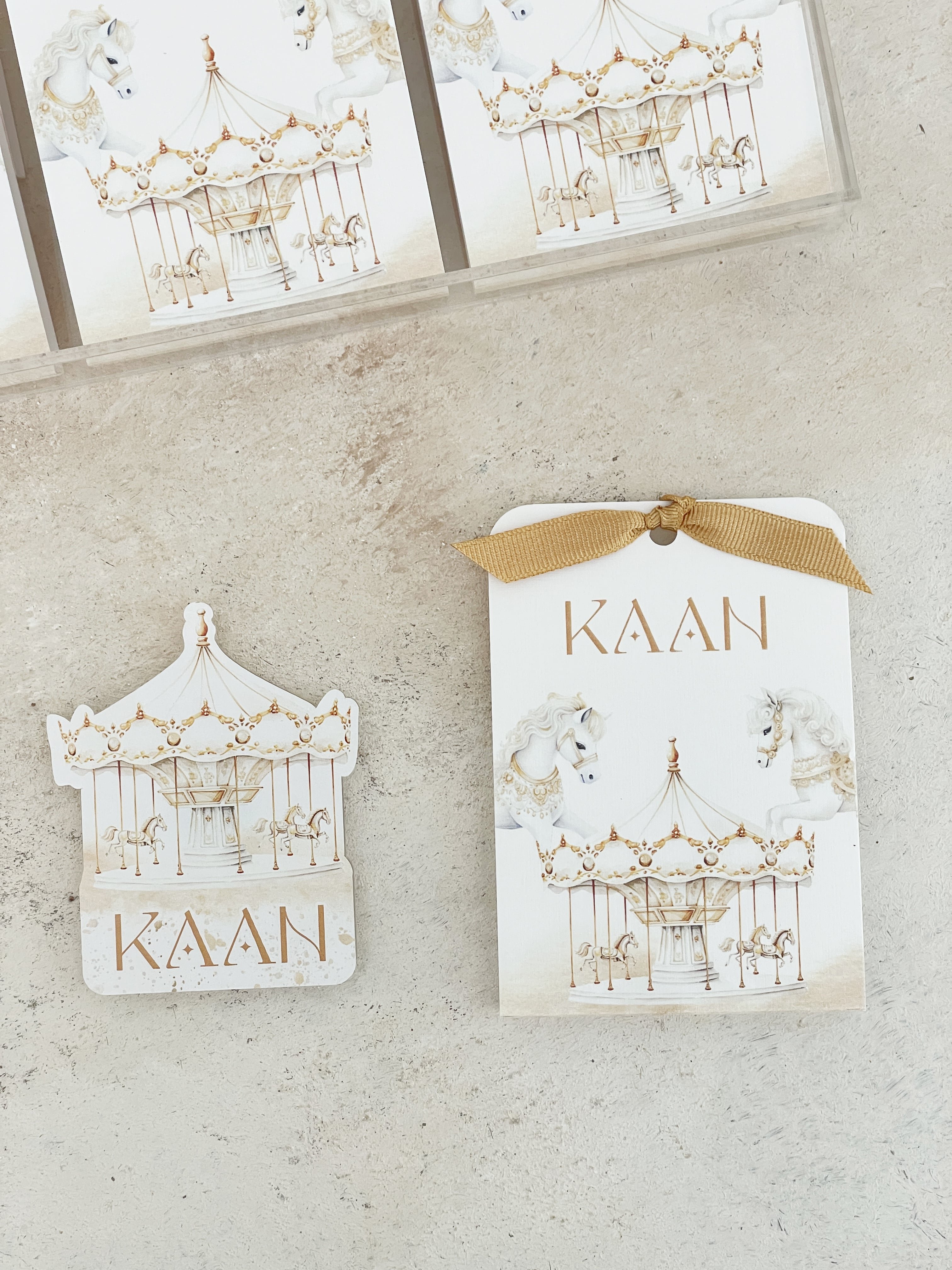 Pale Carousel Pleksi Magnet ve Kılıfı