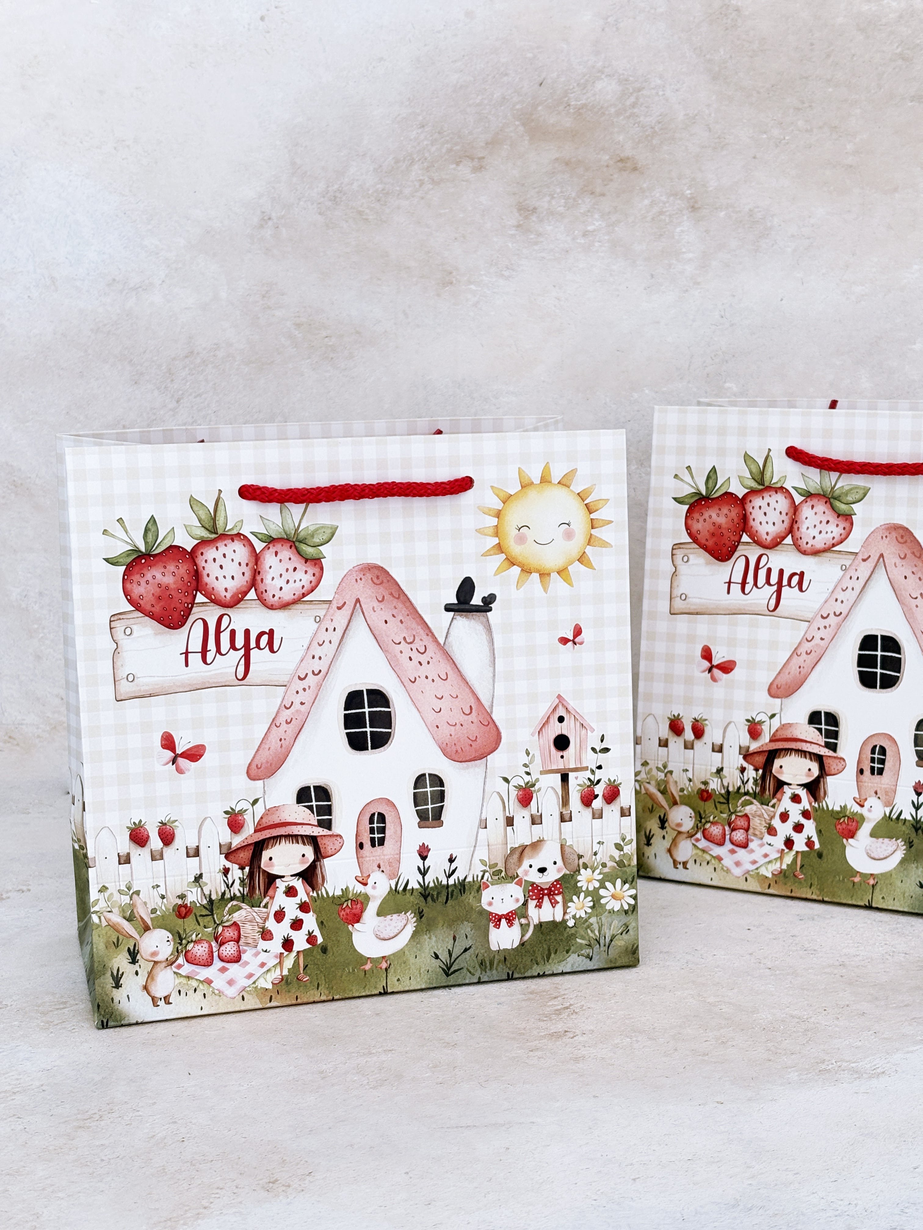 Strawberry Cottage Hediye Çantası
