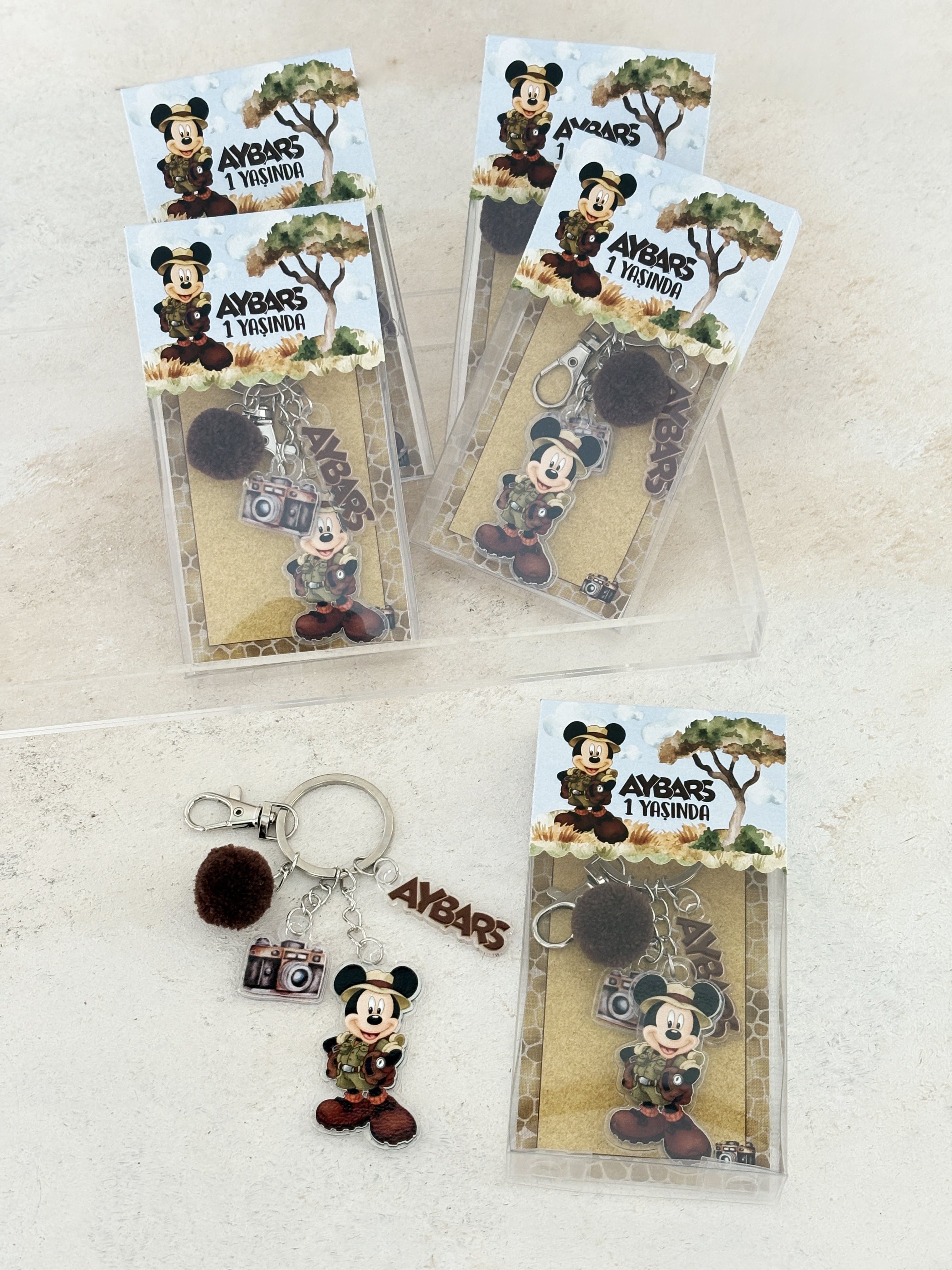 Safari Mickey Mouse Anahtarlık ve Kutusu