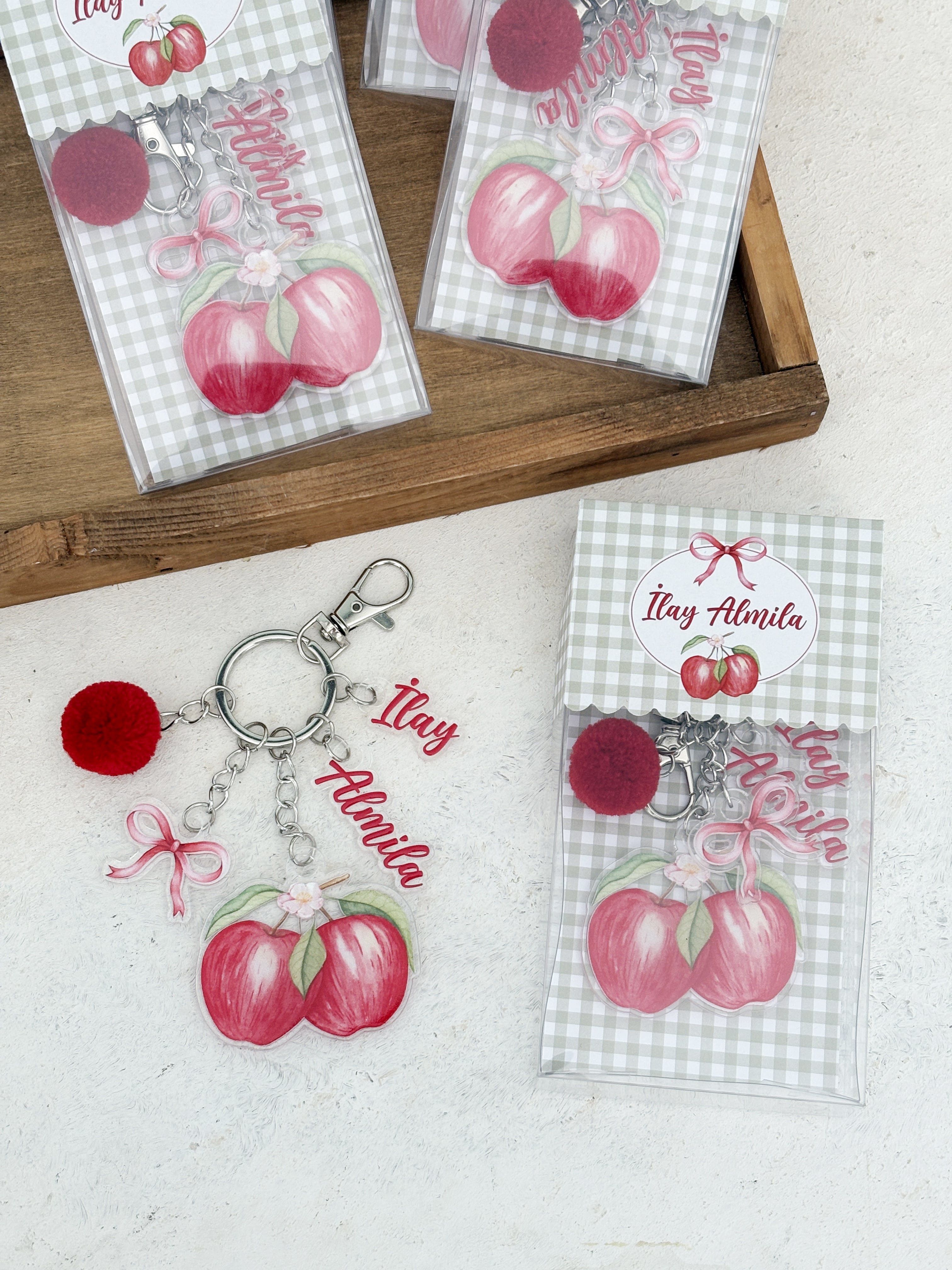 Apples Anahtarlık ve Kutusu