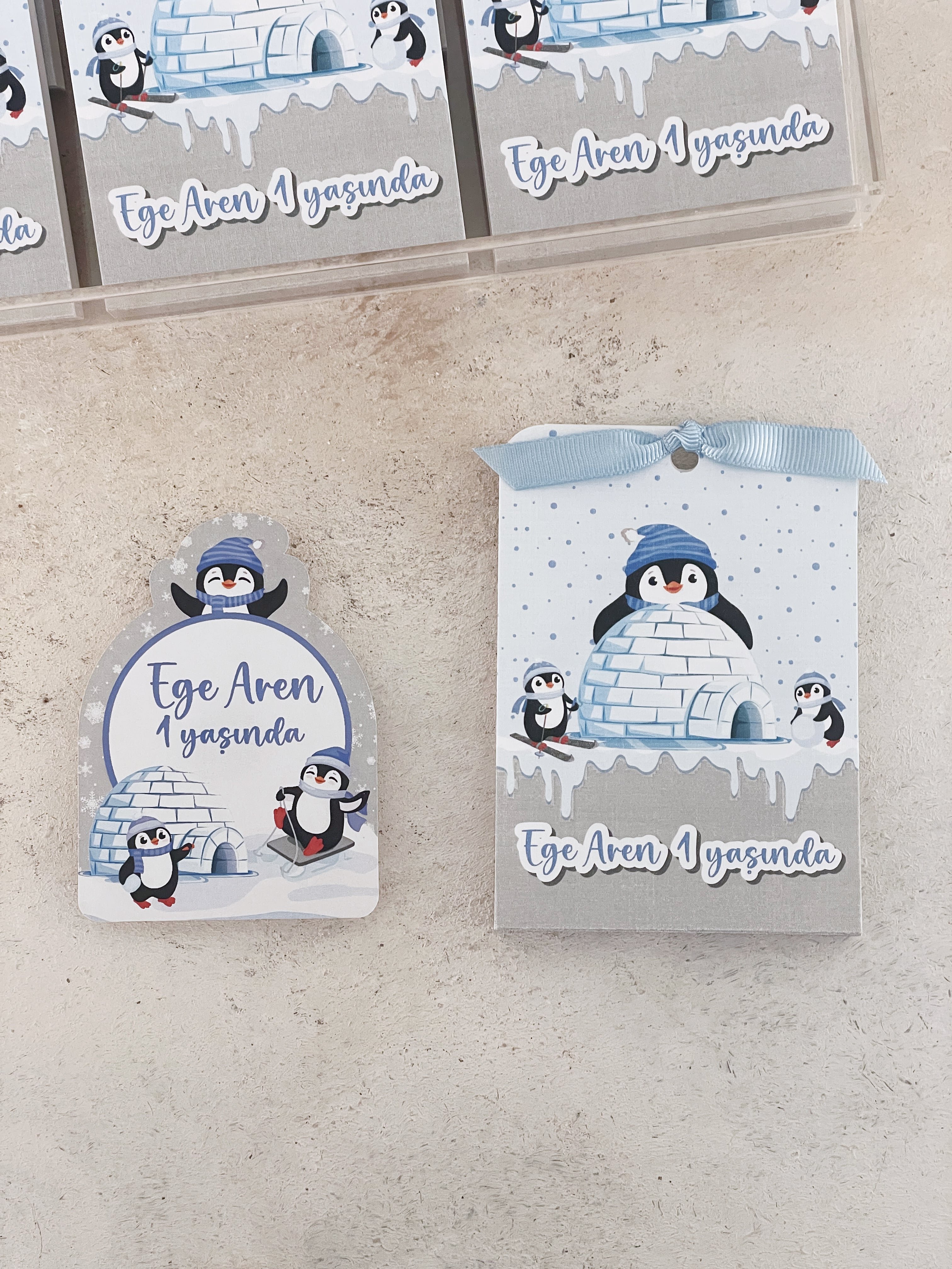 Happy Penguins Pleksi Magnet ve Kılıfı