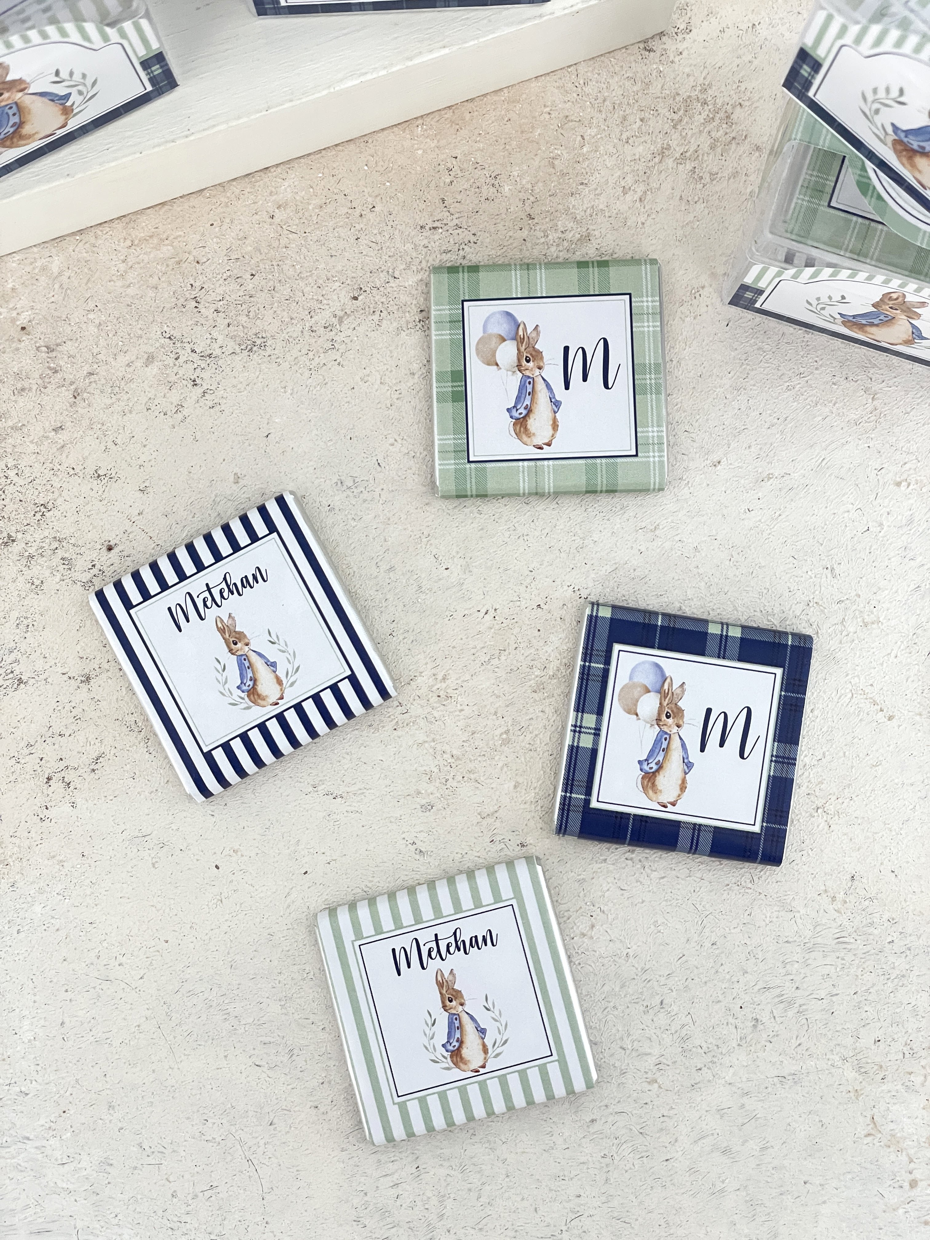 Peter Rabbit Striped Mika Çikolata Küpü
