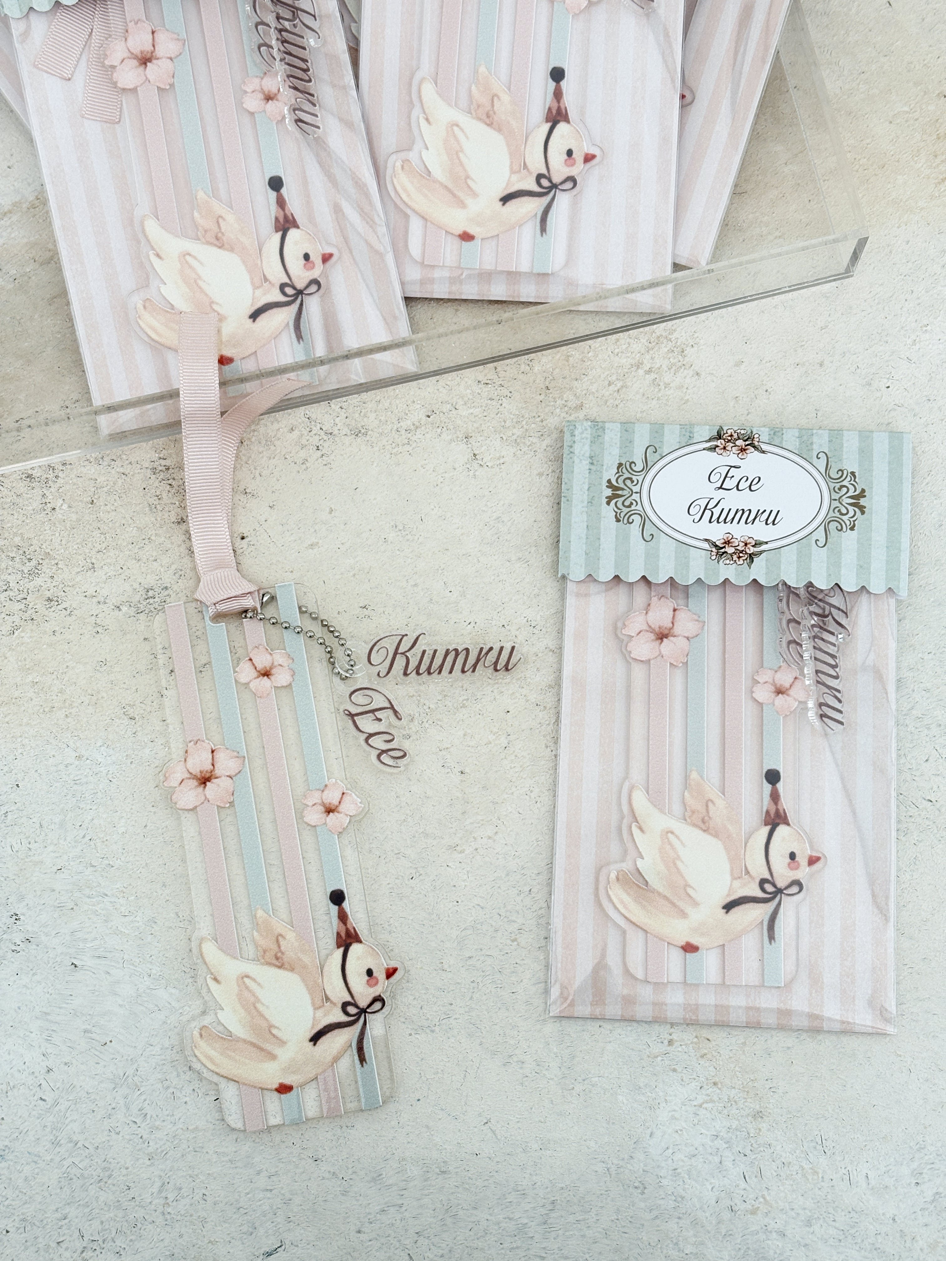 Baby Bird Pleksi Kitap Ayracı