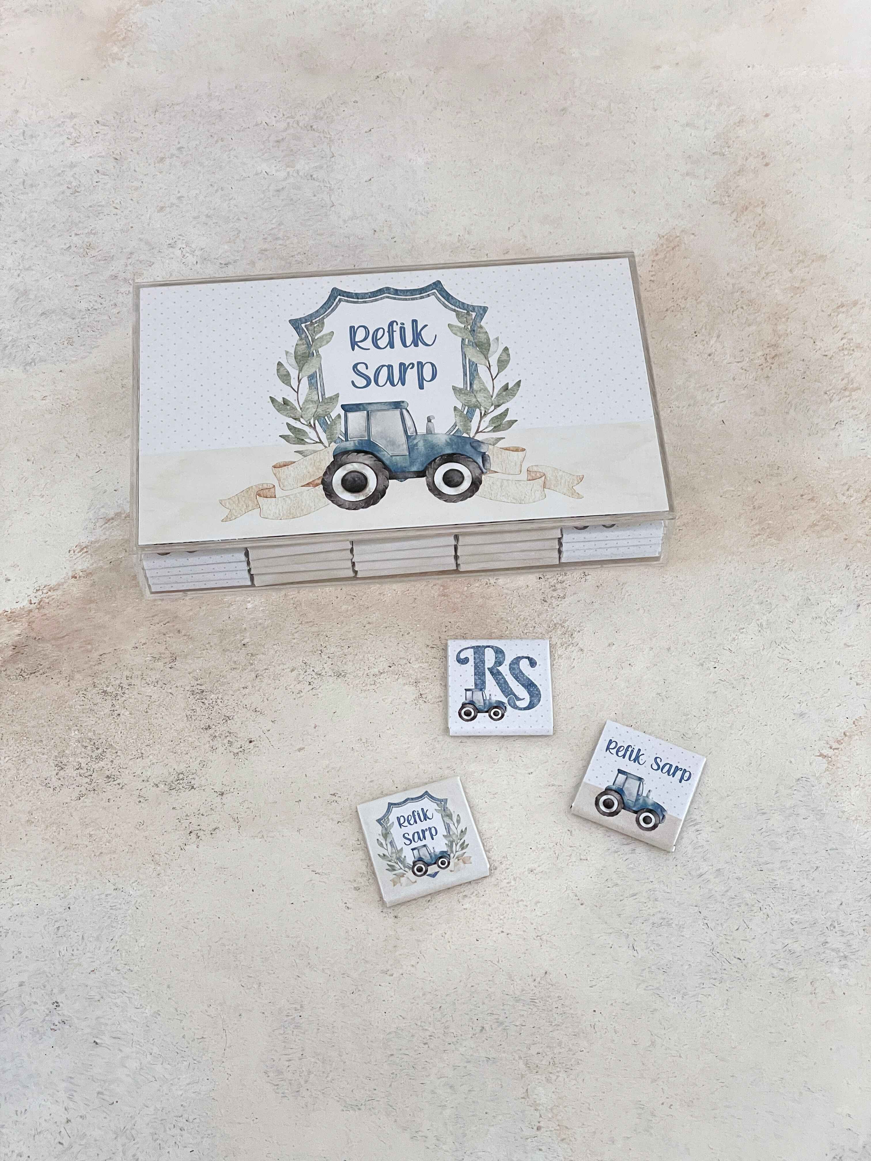 Tractor Baby Crest Madlen Pleksi Çikolata Kutusu