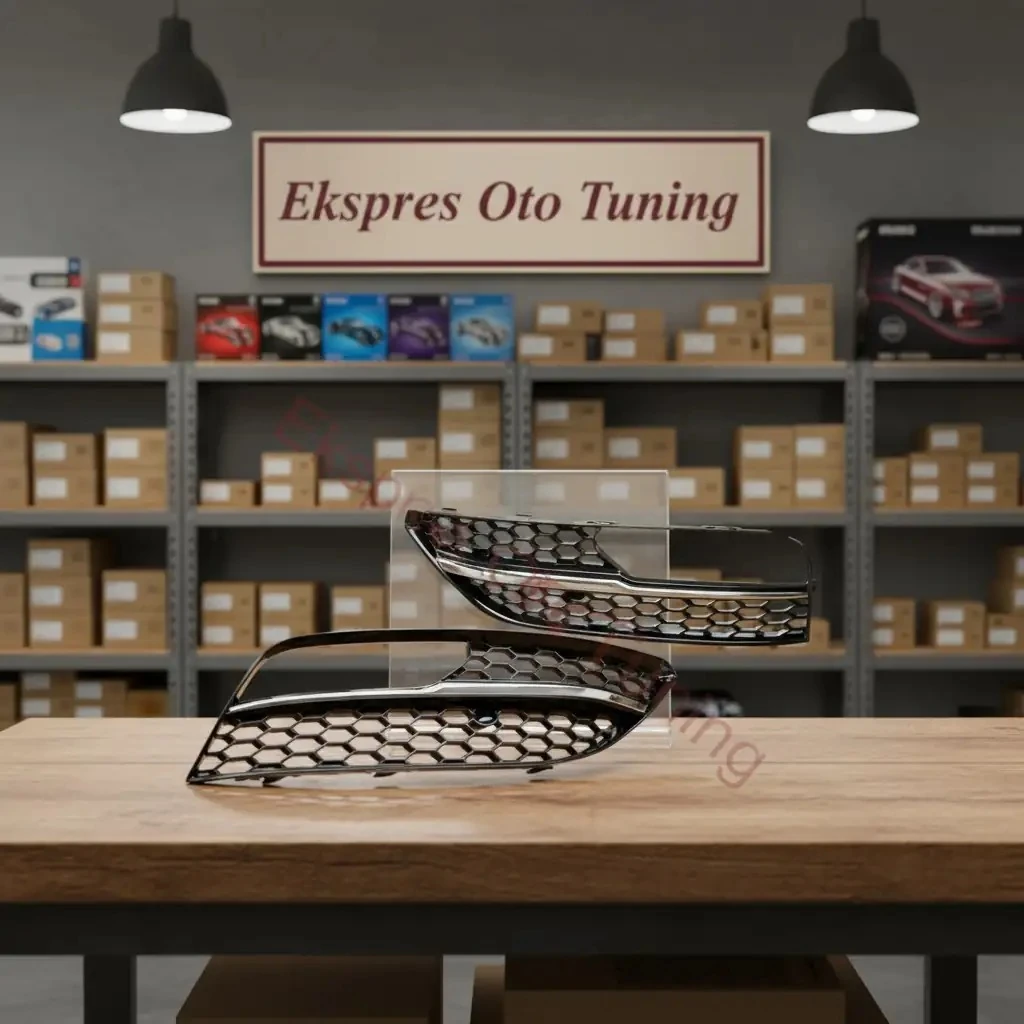 Audi A3 Sis Çerçevesi (2012-2016 Uyumlu – RS Görünüm – Krom/Siyah)