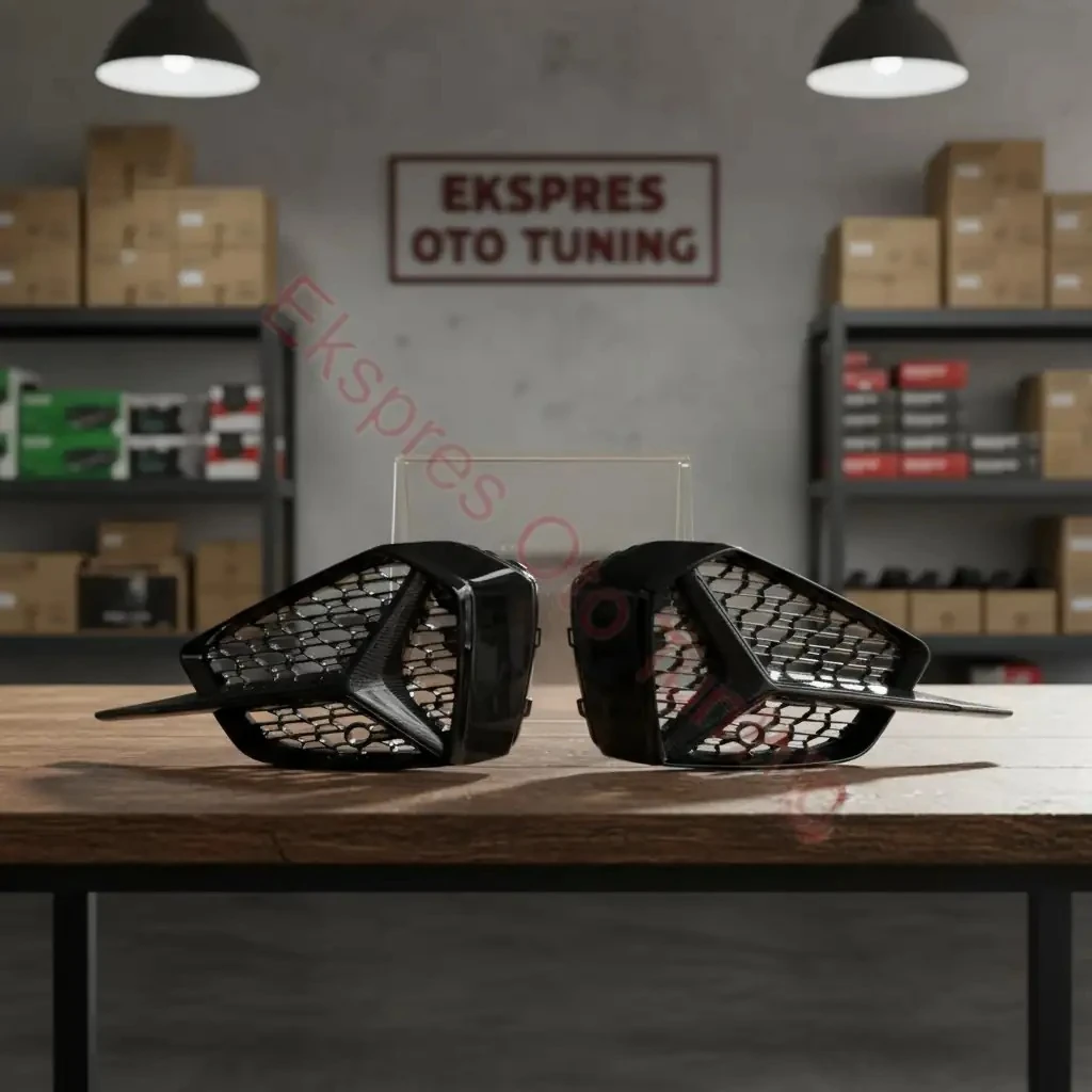 Audi A3 Sis Çerçevesi (2021+ Uyumlu – Karbon Görünüm)