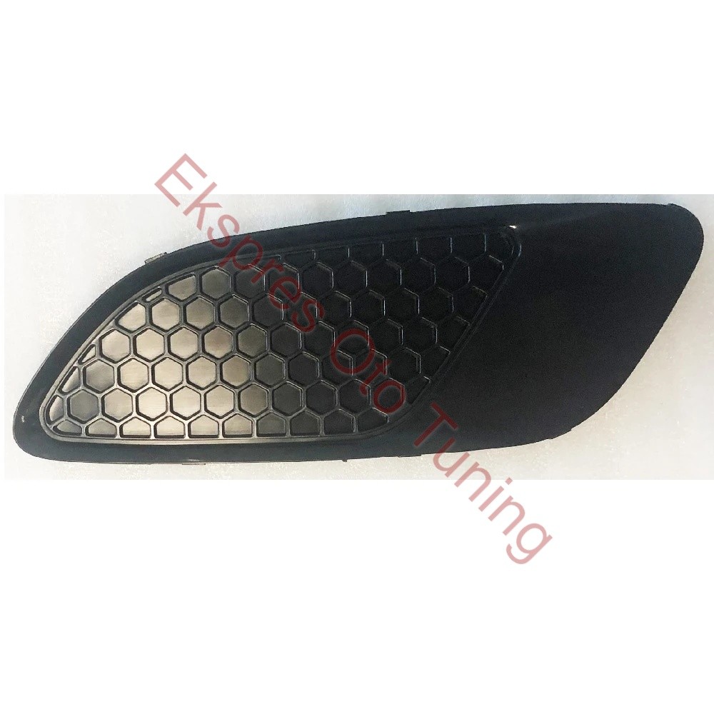 BMW F30/F32 UYUMLU M3/M4 TİPİ SAĞ KÜÇÜK KAPUT IZGARASI
