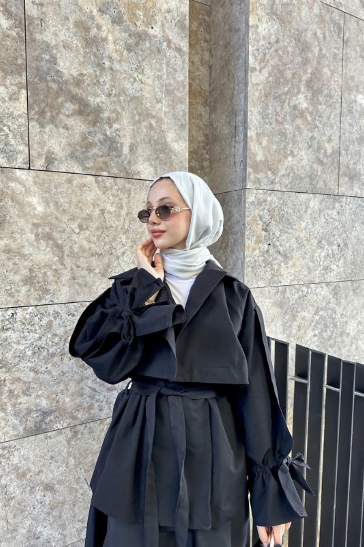Oversize Kemerli  Trençkot - Şık ve Modern
