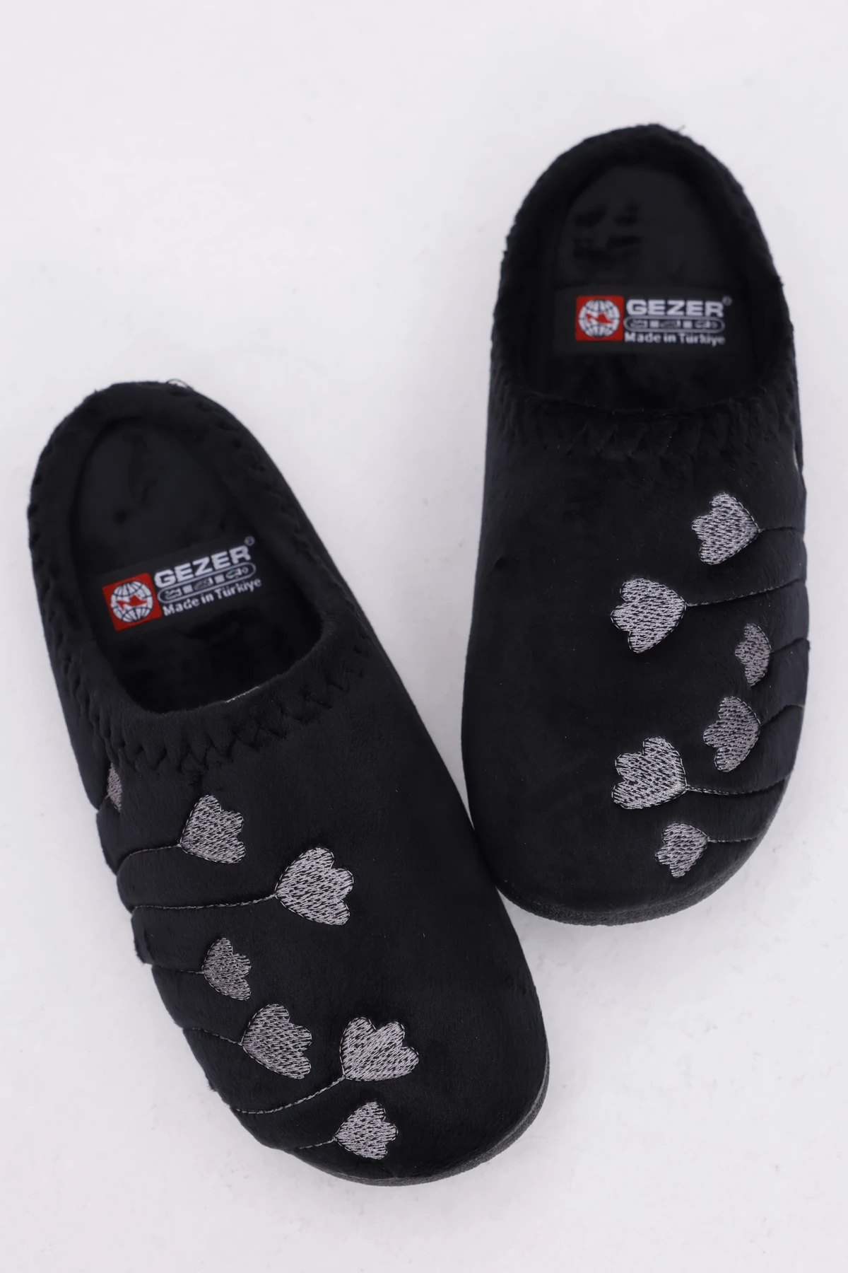 Yumuşacık İç Astarlı Nakış Motifli Kadın Terlik Kapalı Düz Tabanlı Şık Model