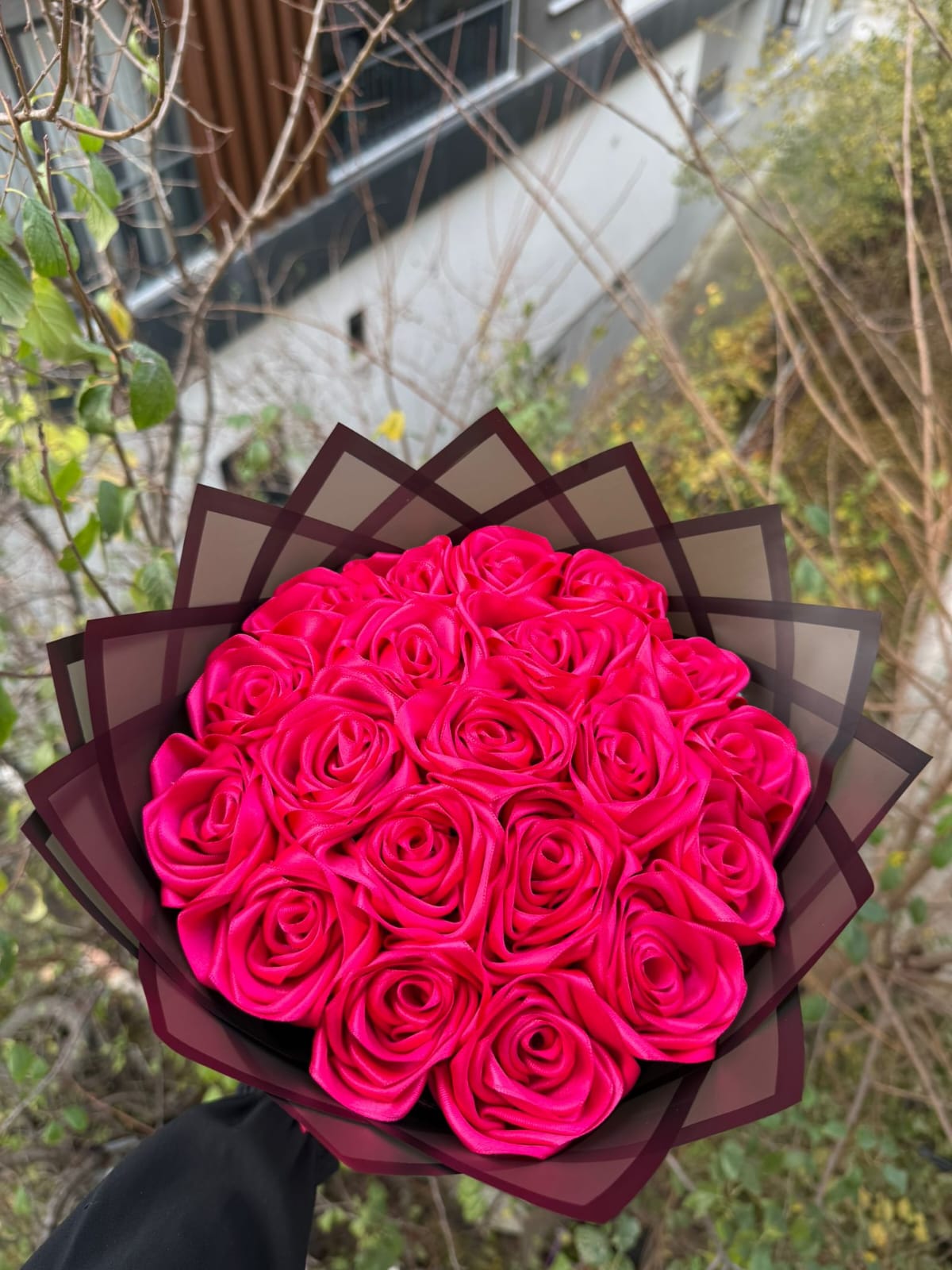 20 Lİ - LED IŞIKLI - SOLMAYAN GÜL BUKETİ FUŞYA PEMBE GÜL DIŞI SİYAH