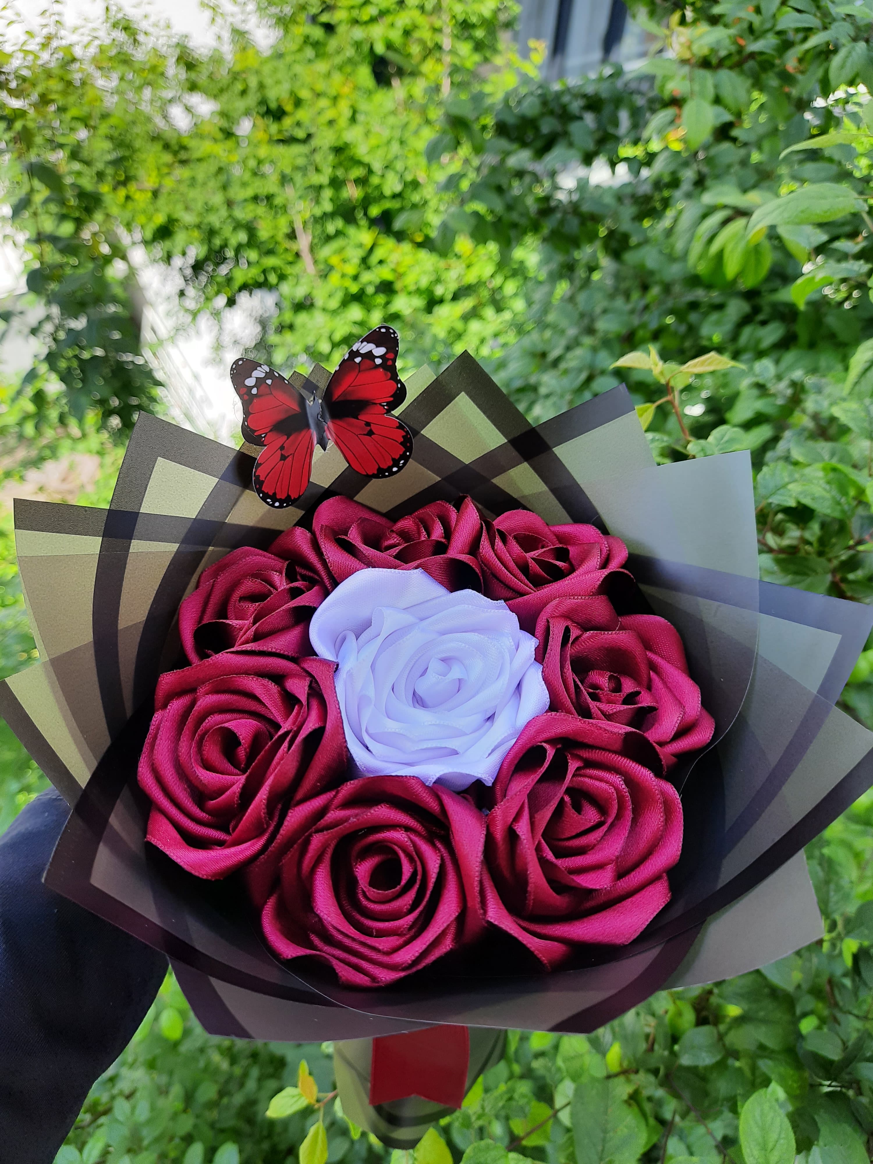 7 li Gül Buketi BORDO-BEYAZ