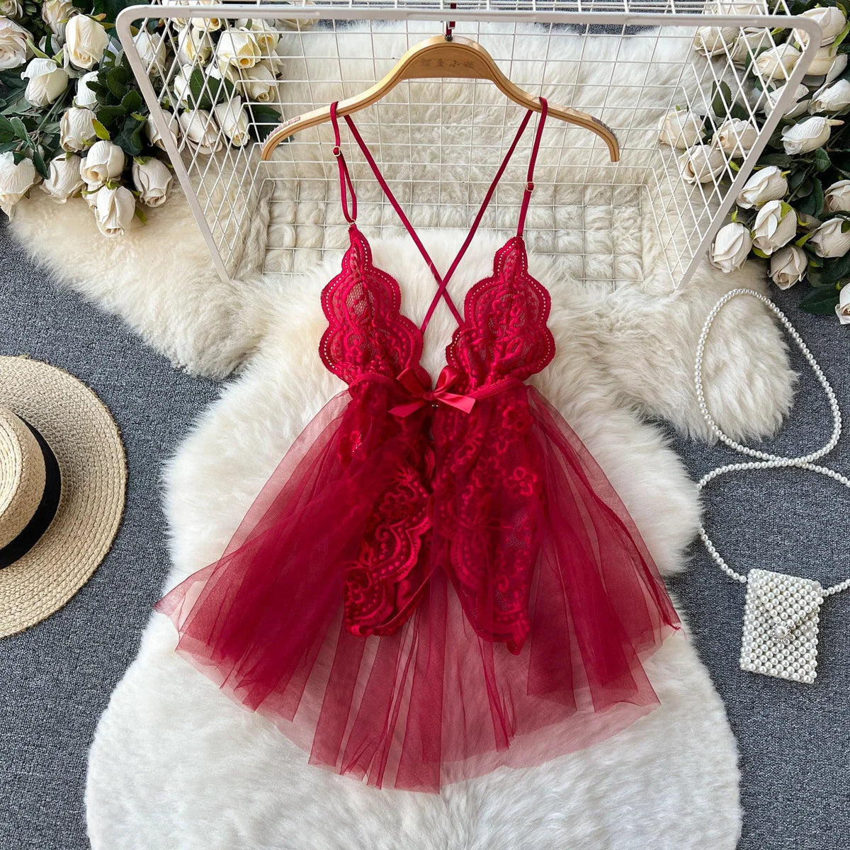 Cazibenin Zirvesi: Transparan Dokunuşlu Açık Gecelik