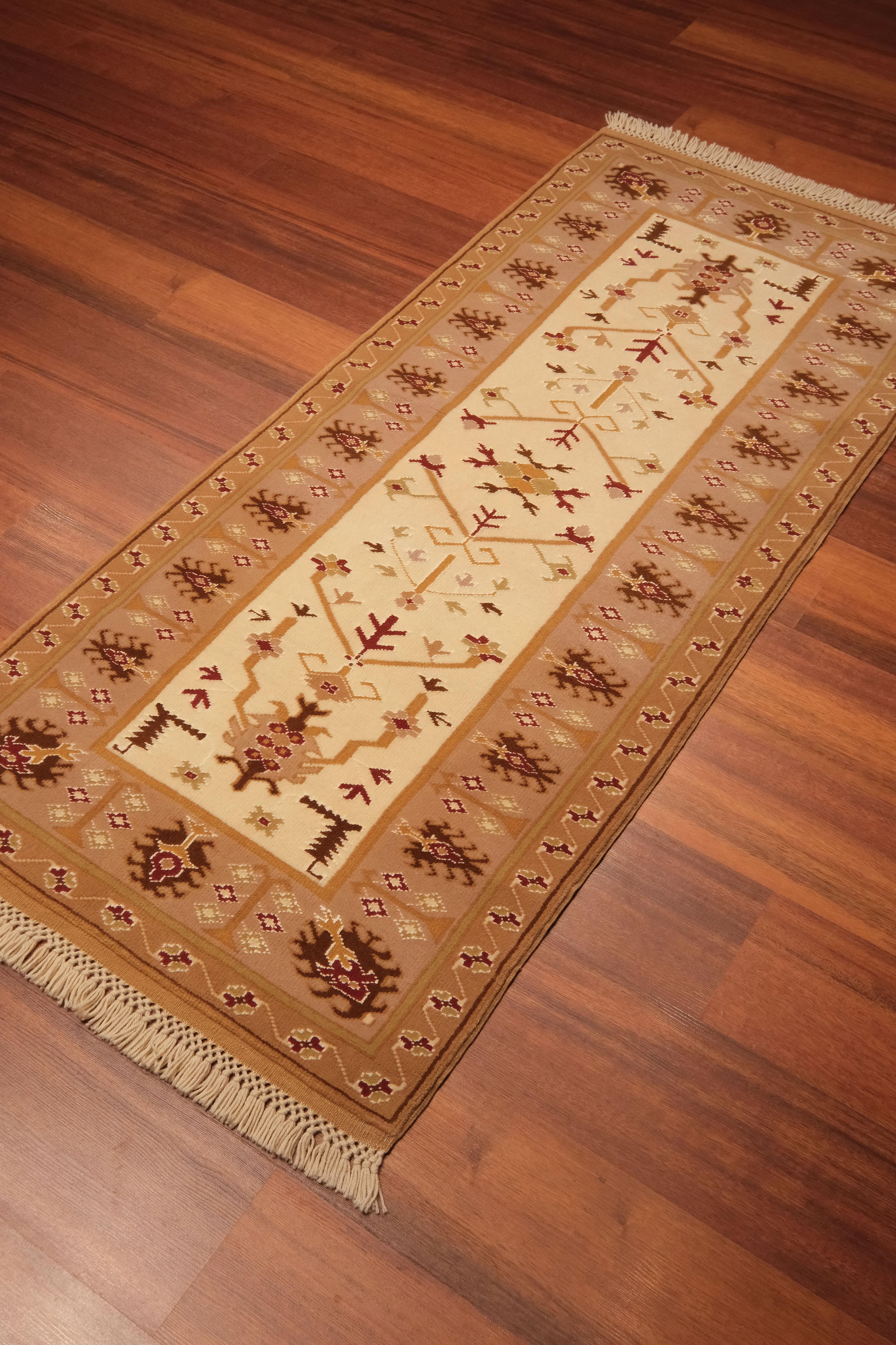 Öğretmenler Carpet Hand Woven Plain Antique Yoruk Carpet 89x190