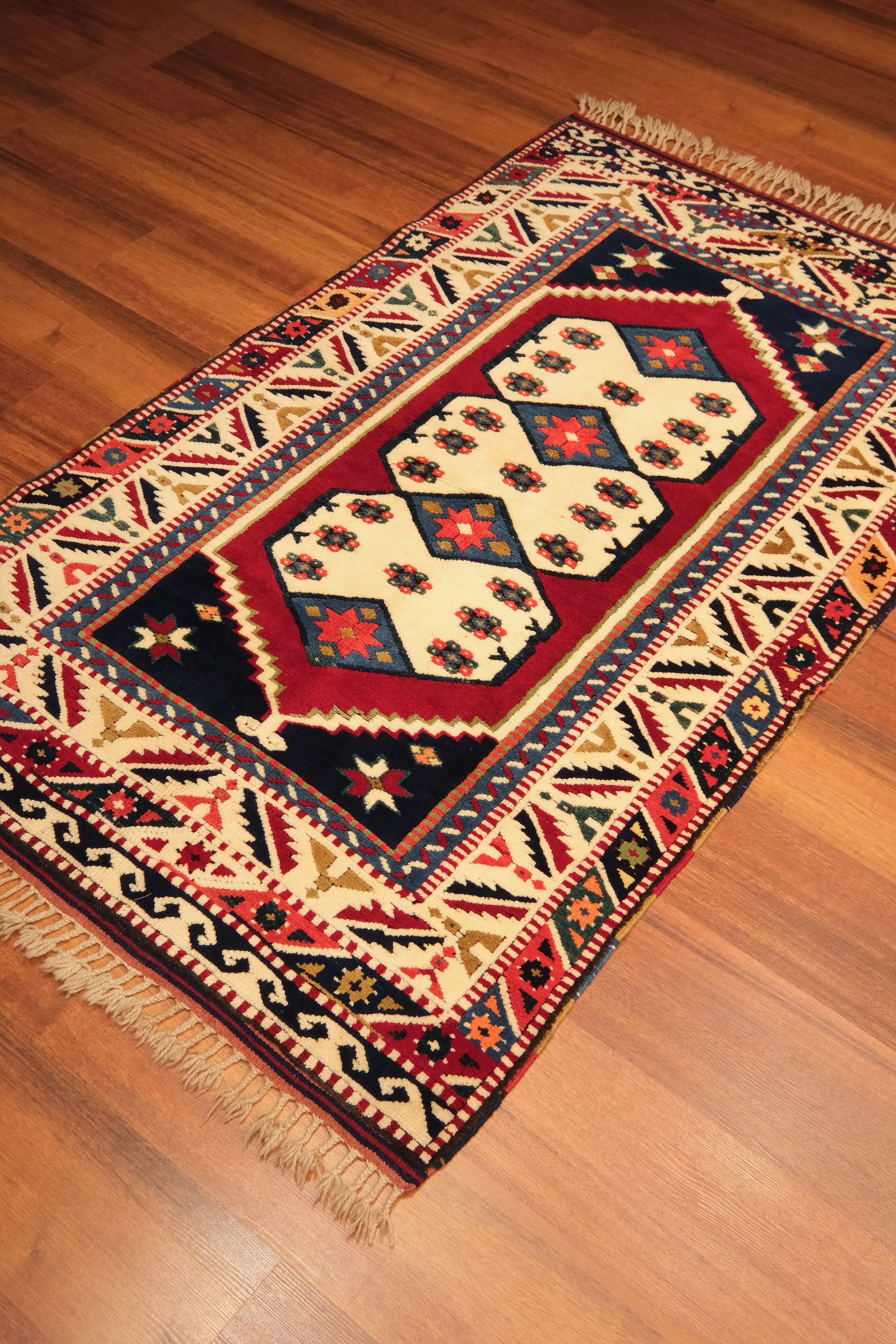 Öğretmenler Carpet Hand Woven Prayer Rug Yuntdağ 5815