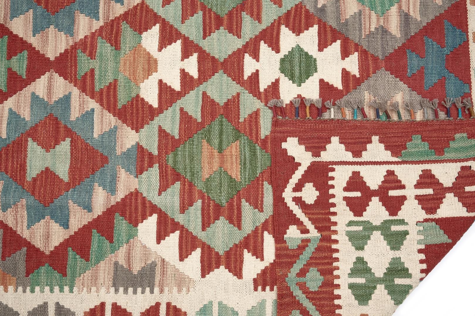 Teachers Carpet Hand Woven Insaaf Kilim ÖDIK485