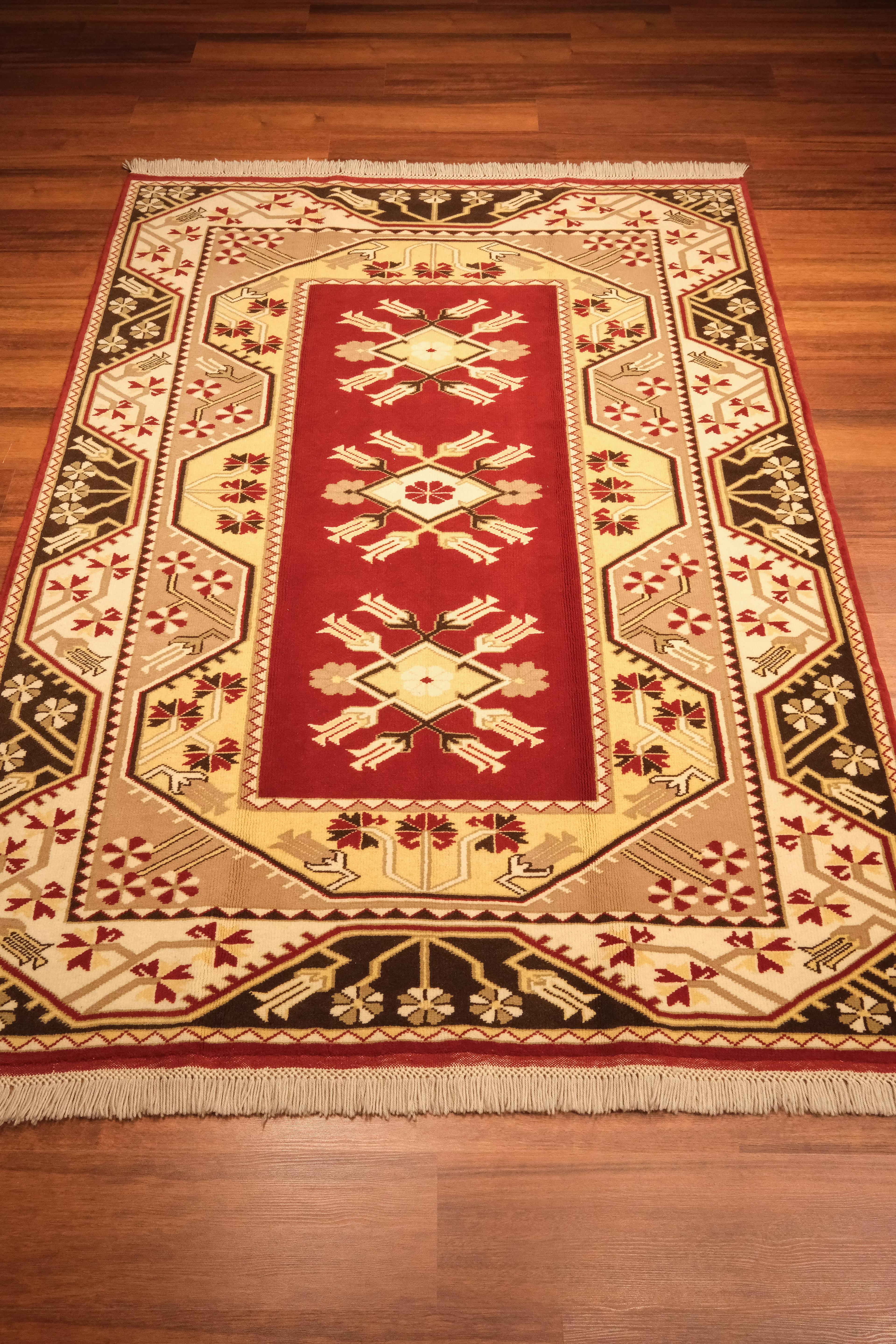 Öğretmenler Carpet Hand Woven Milas Carpet 8537