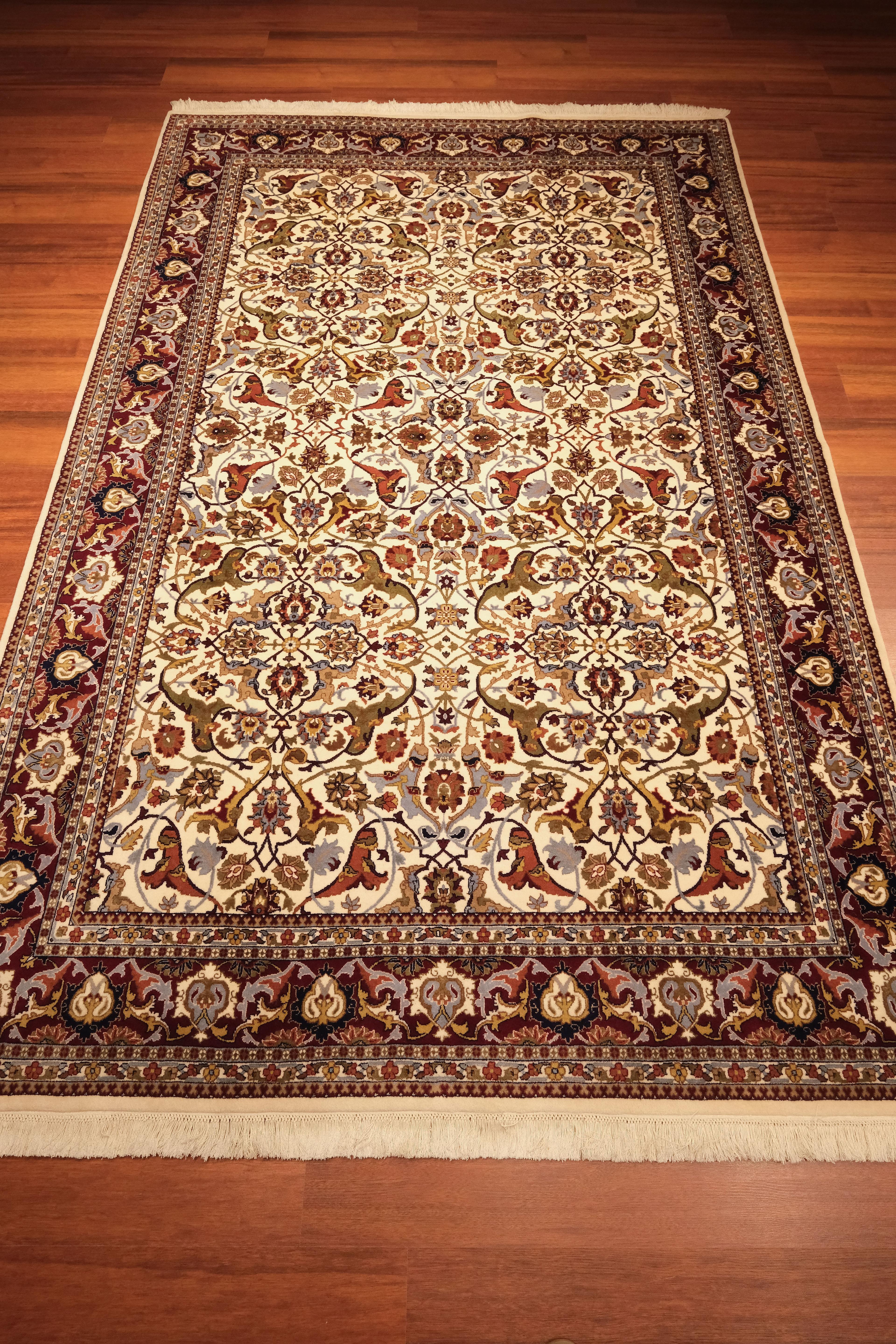 Öğretmenler Carpet Hand Woven Oriental Hereke Carpet 7677Ç