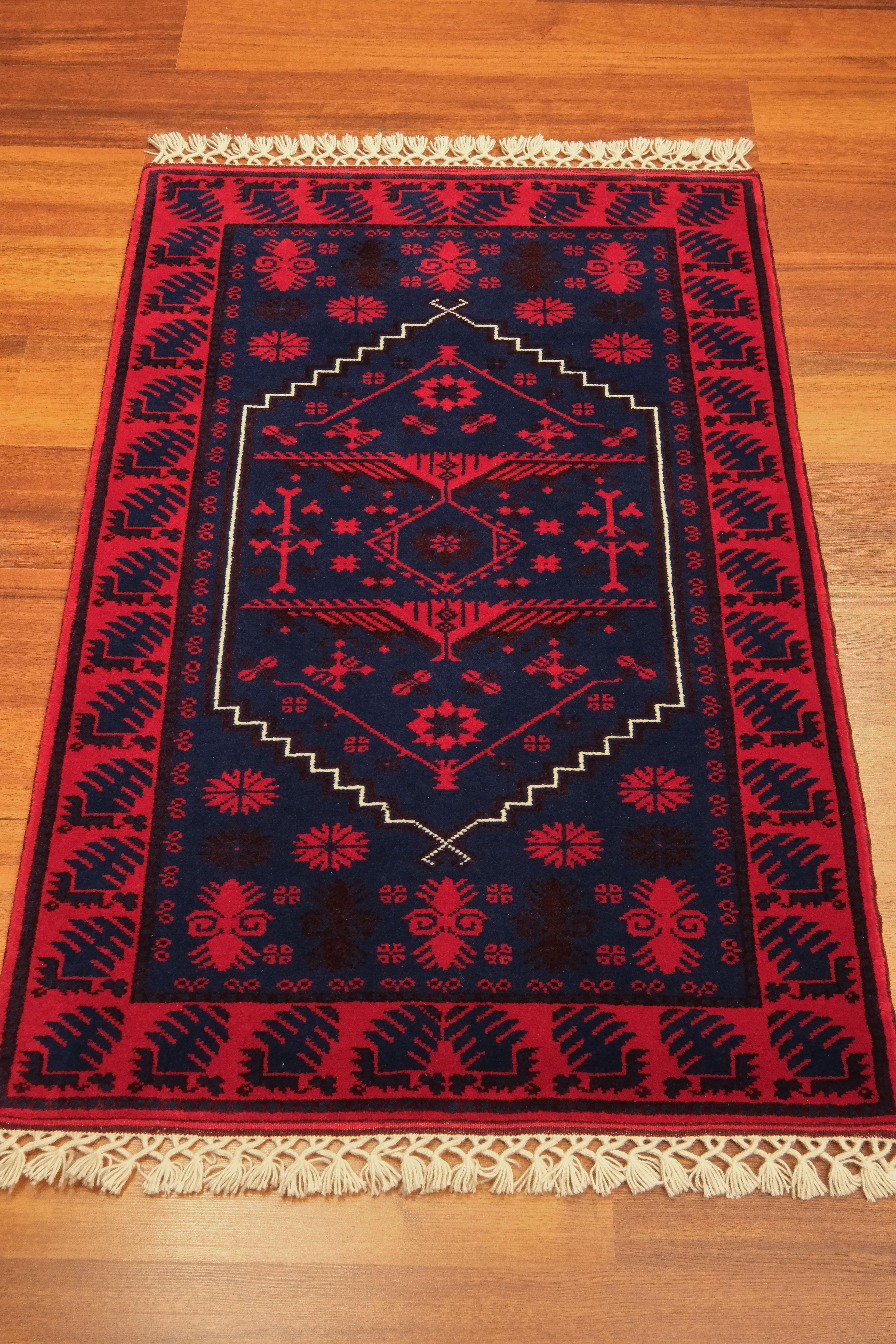 Öğretmenler Carpet Hand-Woven Yağcı Bedir Carpet 4533