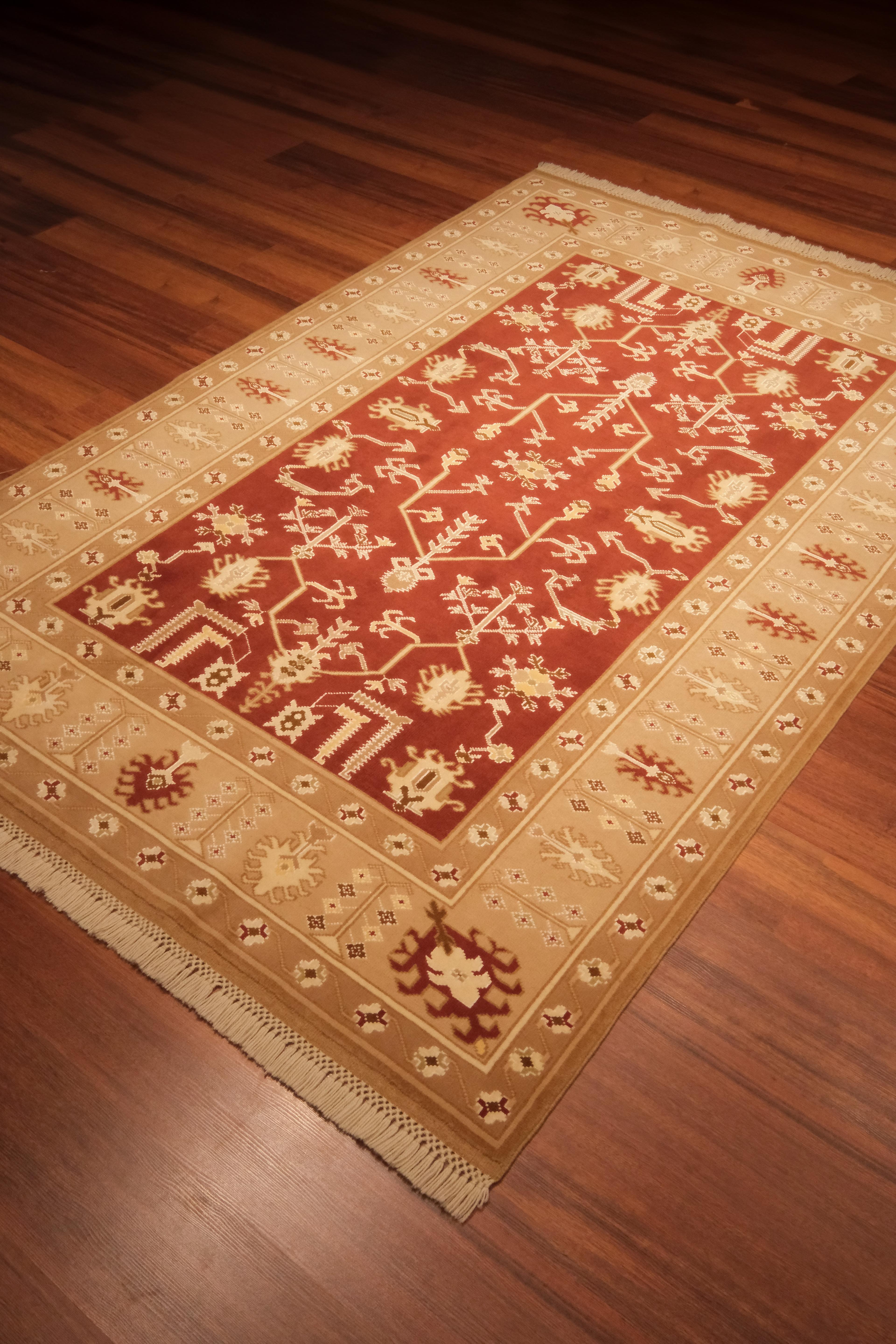 Öğretmenler Carpet Hand Woven Plain Antique Yoruk Carpet 174x260