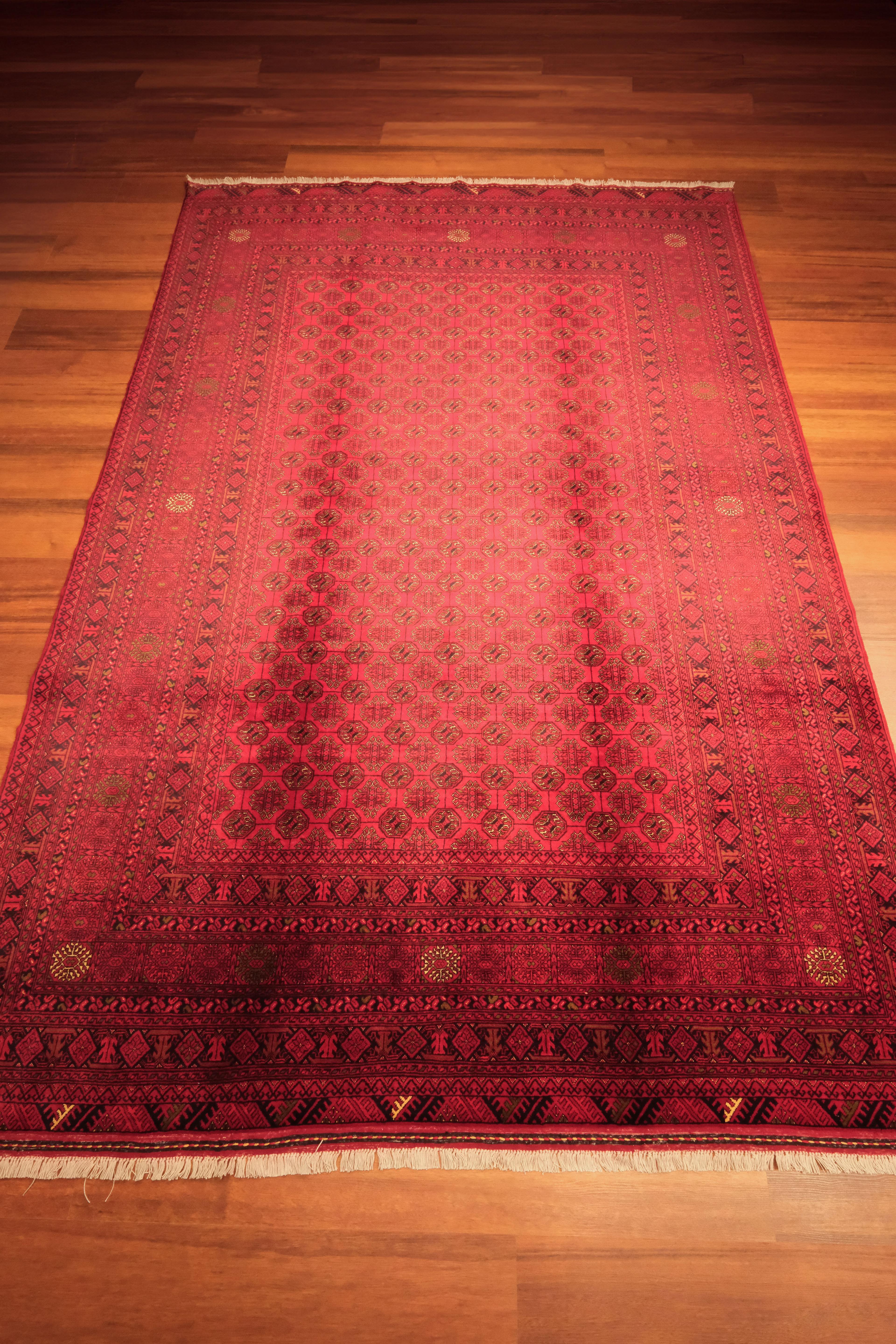 Öğretmenler Carpet Hand Woven Tegap Bukhara Rug 5657