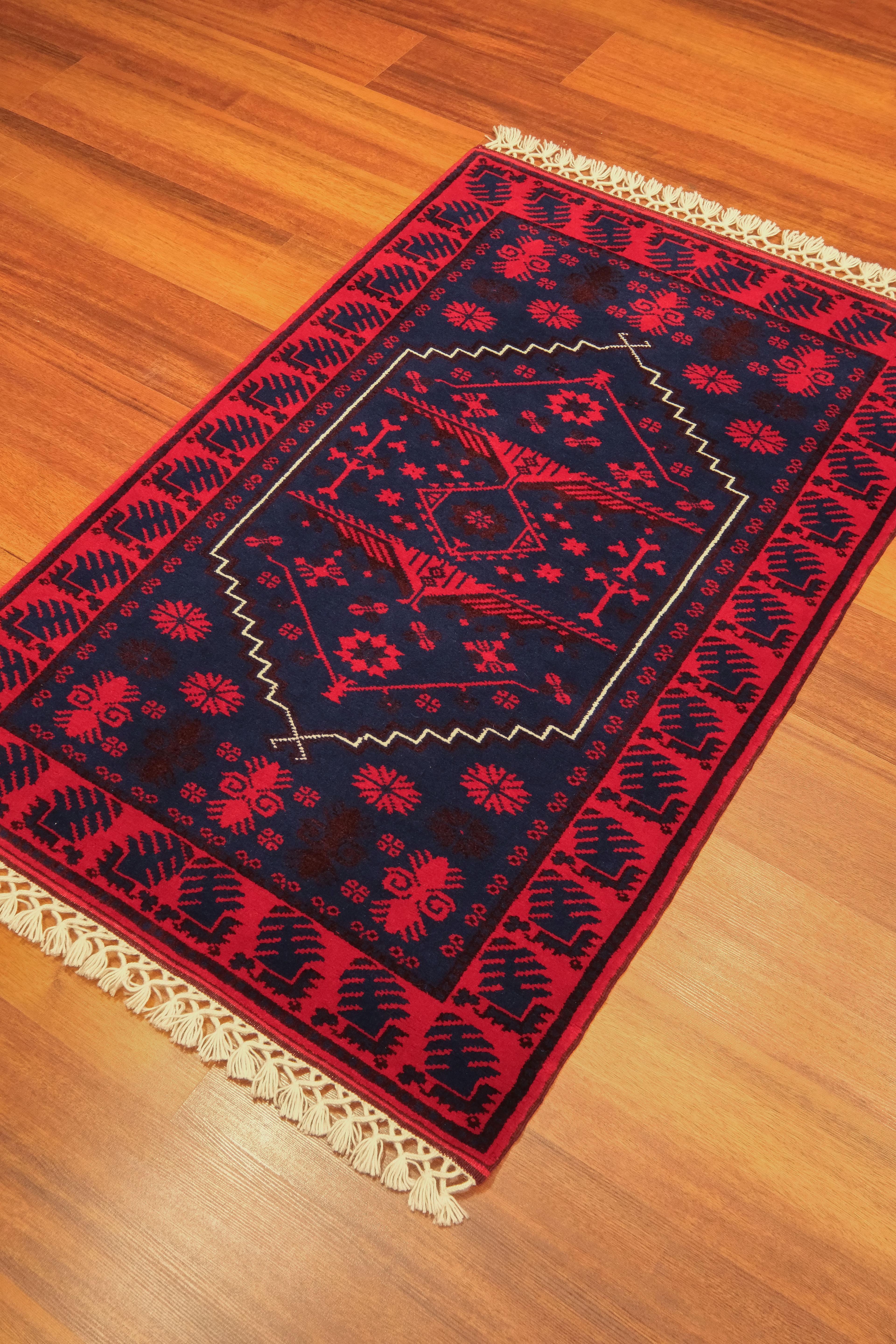 Öğretmenler Carpet Hand-Woven Yağcı Bedir Carpet 4533