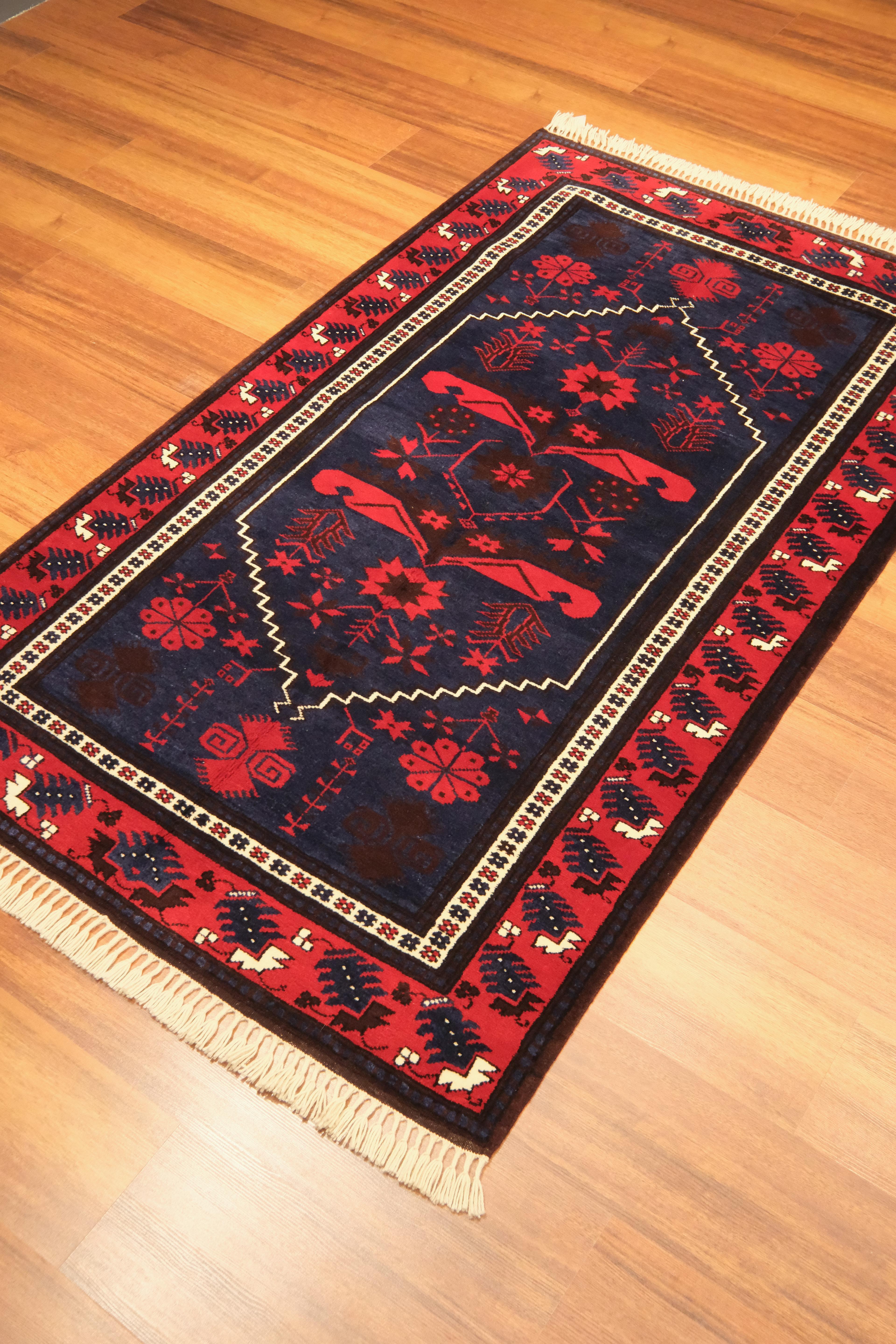 Öğretmenler Carpet Hand-Woven Yağcı Bedir Carpet 4376