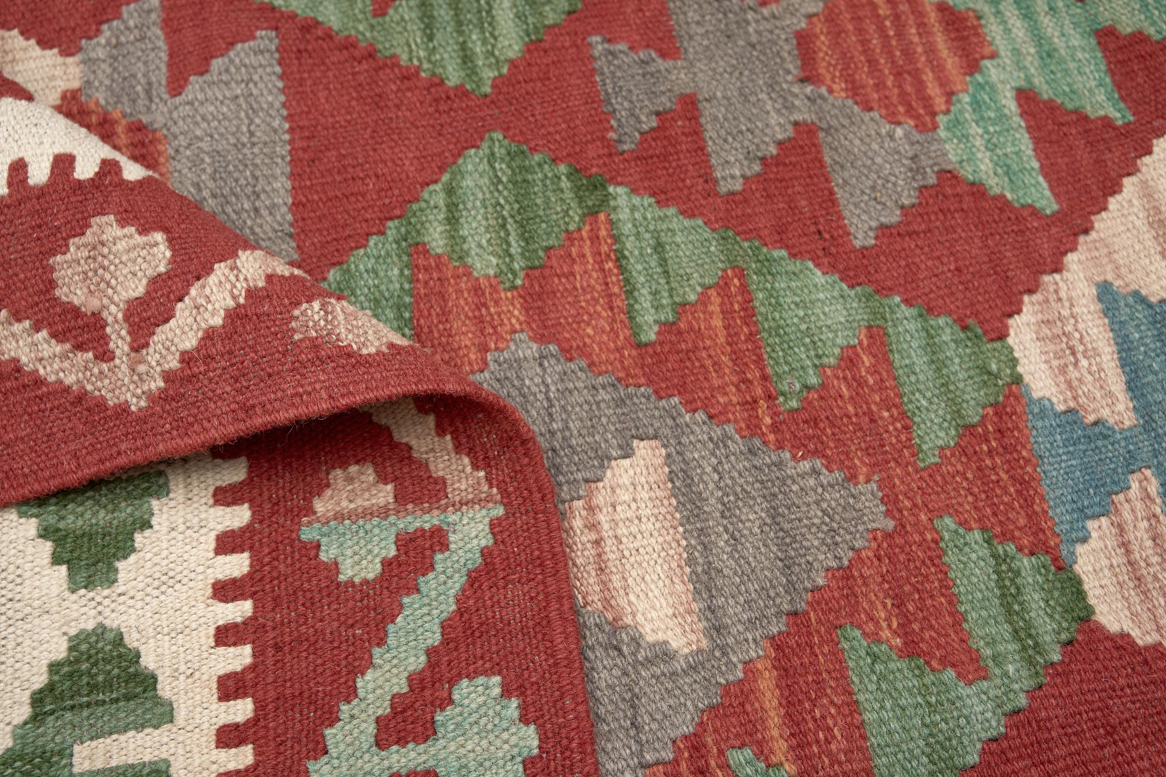 Teachers Carpet Hand Woven Insaaf Kilim ÖDIK485