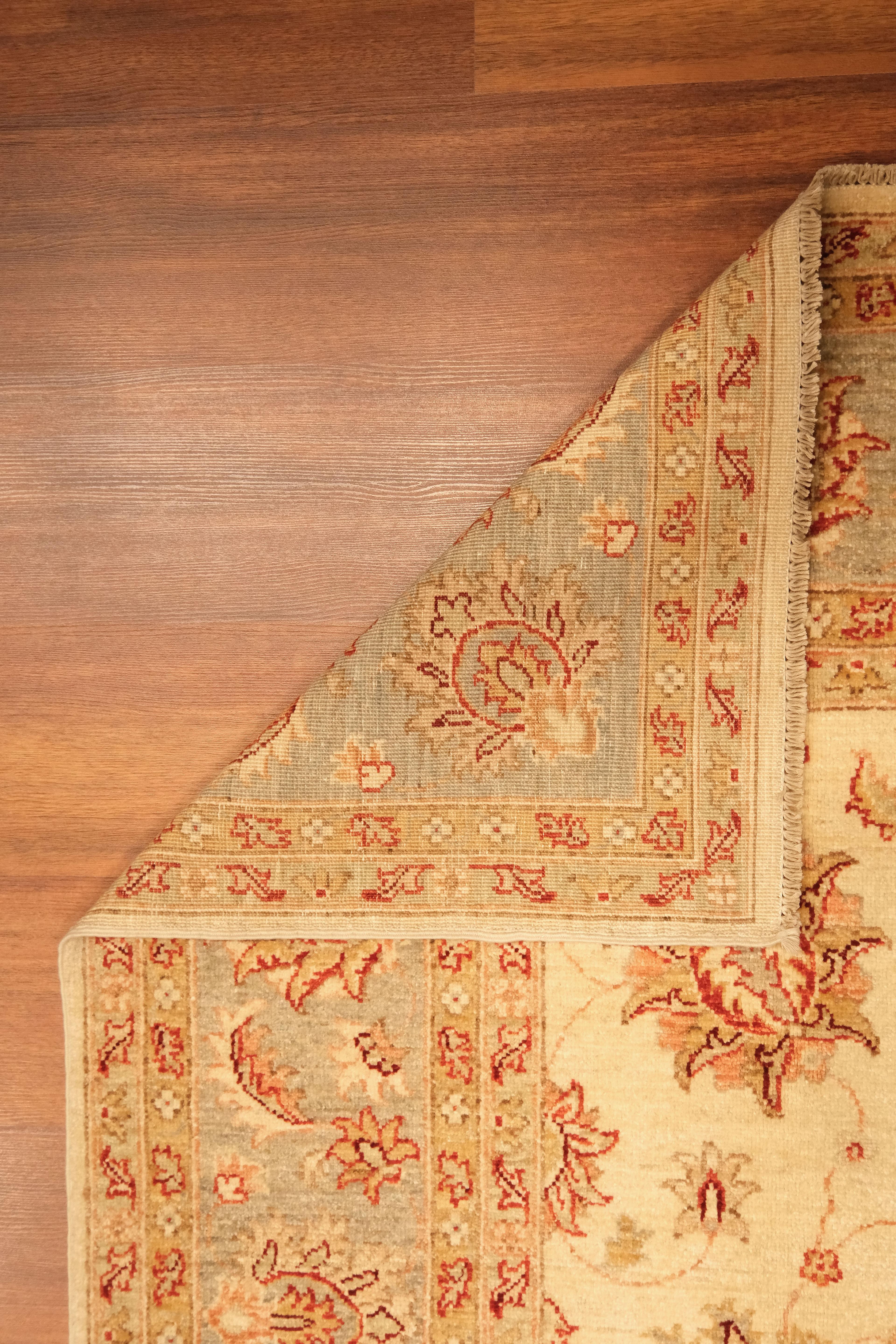 Öğretmenler Carpet Hand Woven Polo Uşak Rug 1305