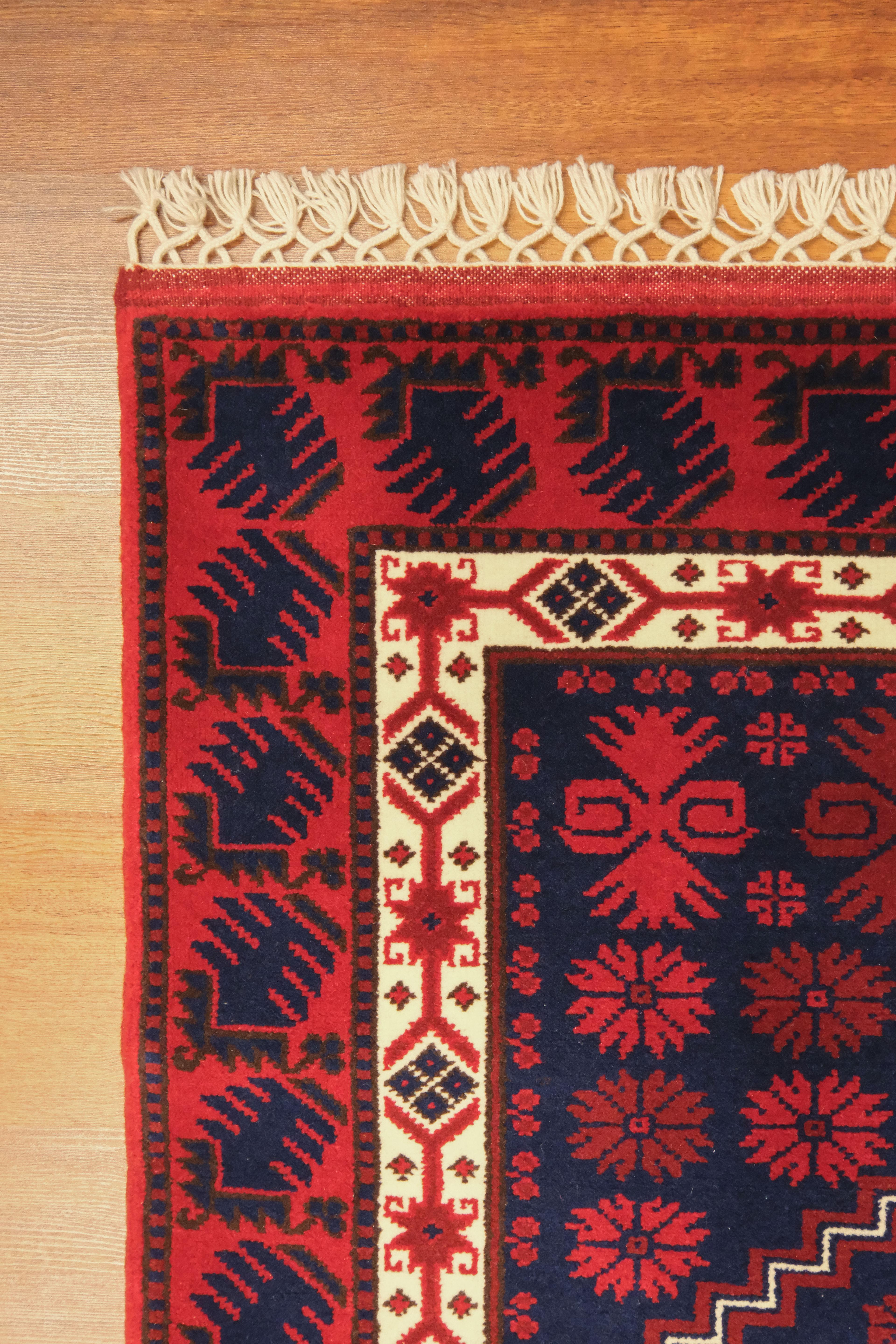 Öğretmenler Carpet Hand-Woven Yağcı Bedir Carpet 126x194