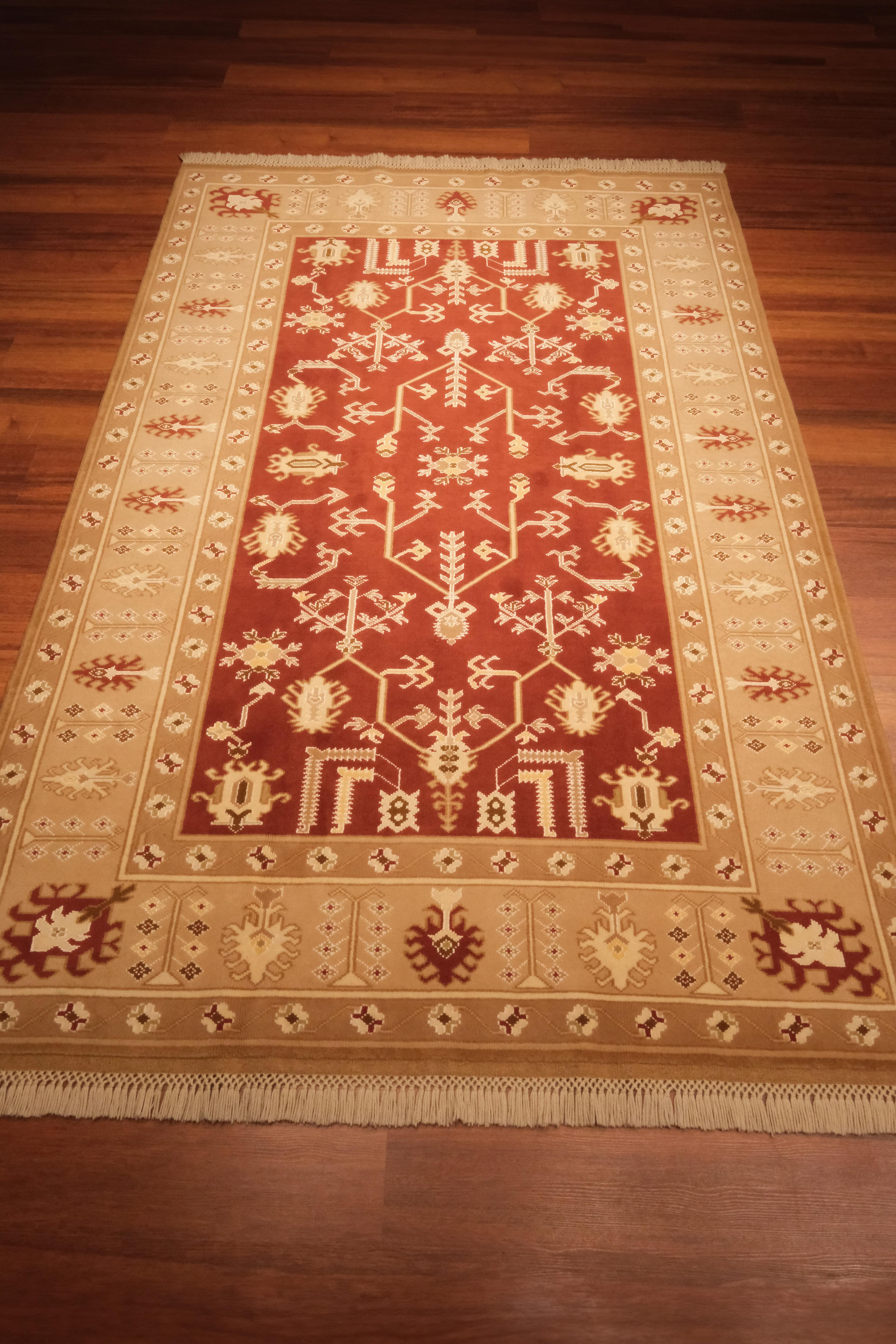 Öğretmenler Carpet Hand Woven Plain Antique Yoruk Carpet 174x260