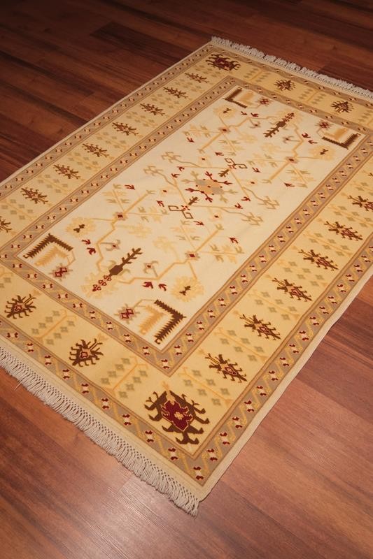 Öğretmenler Carpet Hand Woven Plain Antique Yoruk Rug 145x195