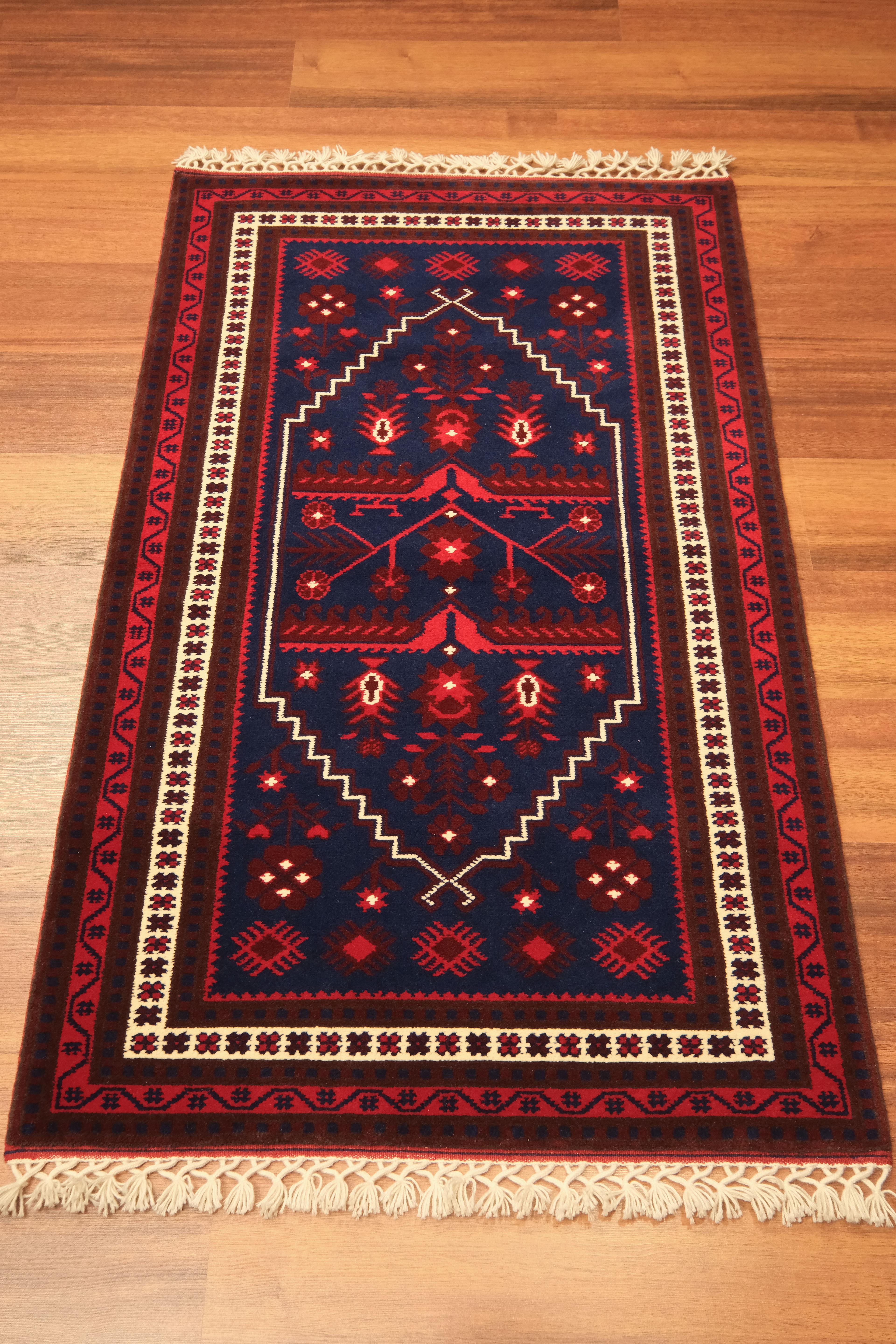 Öğretmenler Carpet Hand-Woven Yağcı Bedir Carpet 0931