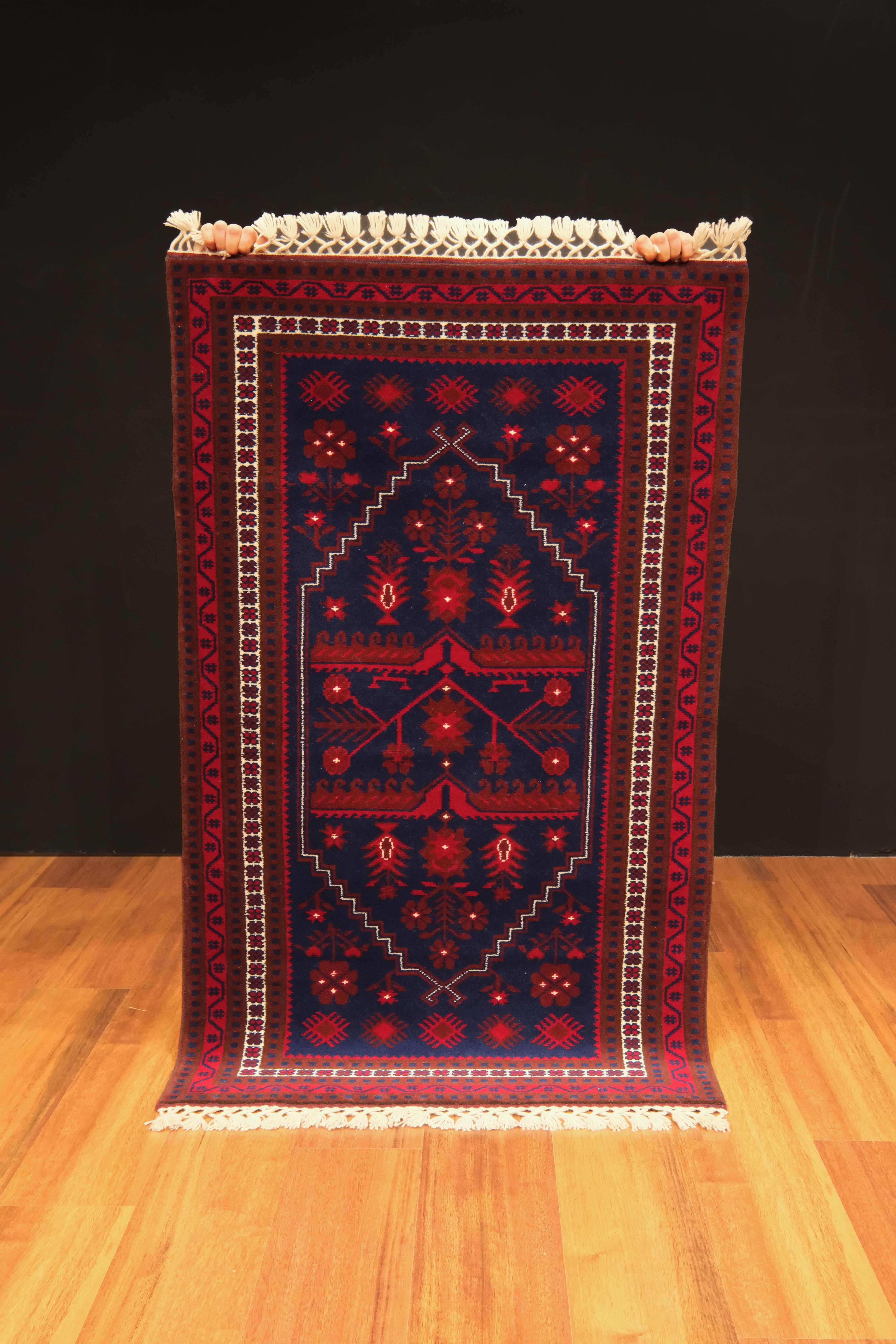 Öğretmenler Carpet Hand-Woven Yağcı Bedir Carpet 5952