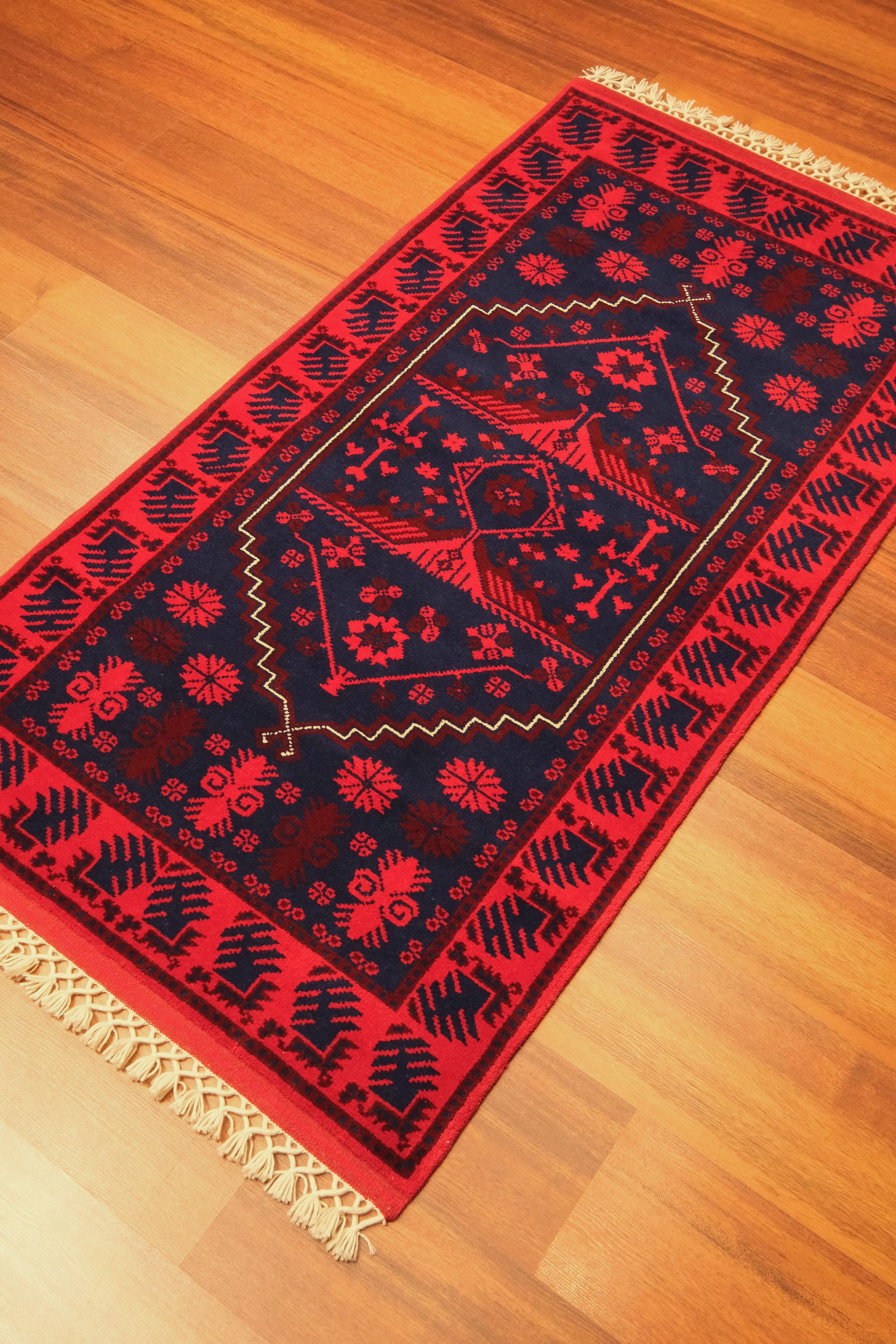 Öğretmenler Carpet Hand-Woven Yağcı Bedir Carpet 4571