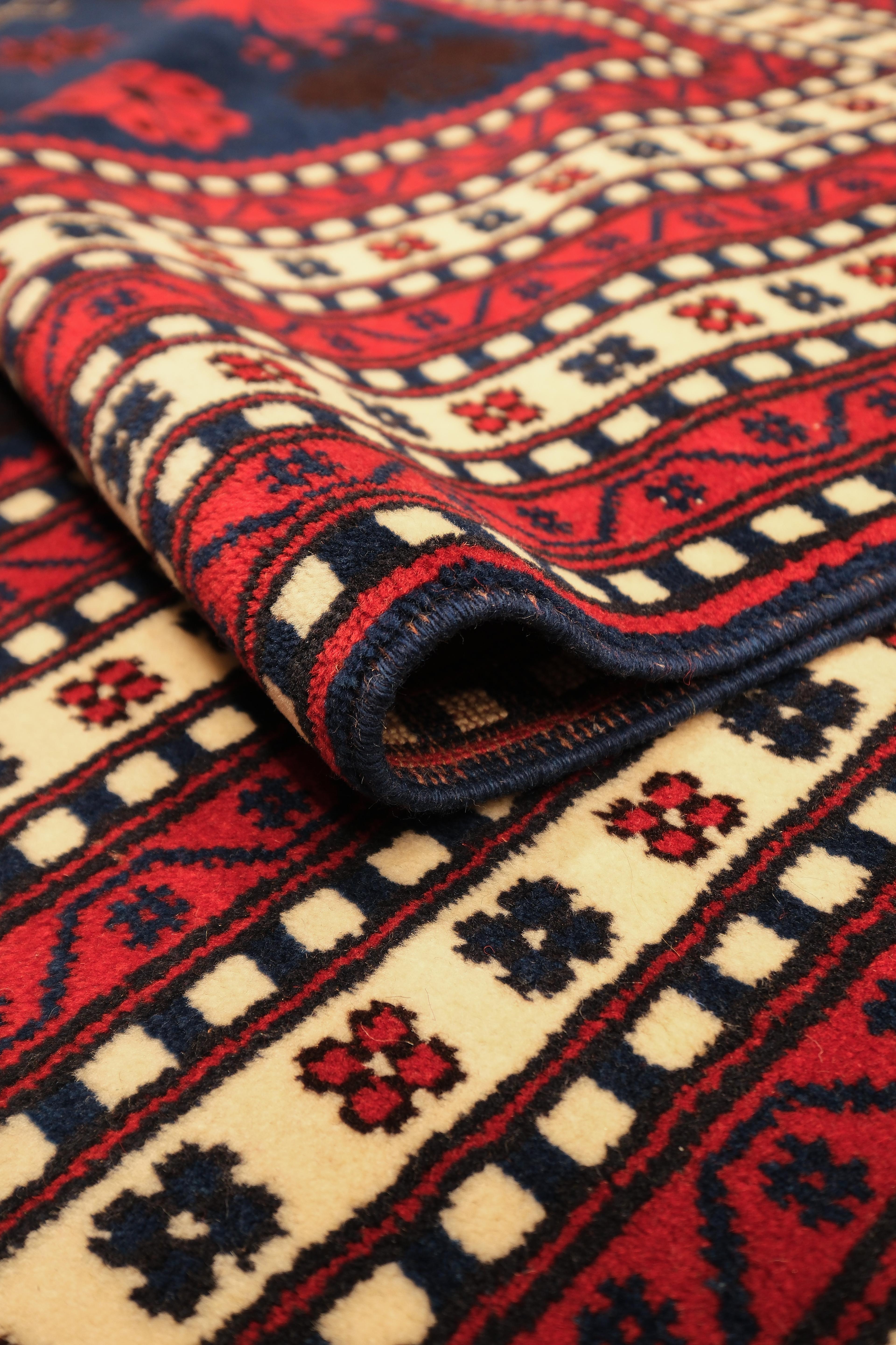 Öğretmenler Carpet Hand-Woven Yağcı Bedir Carpet 3119