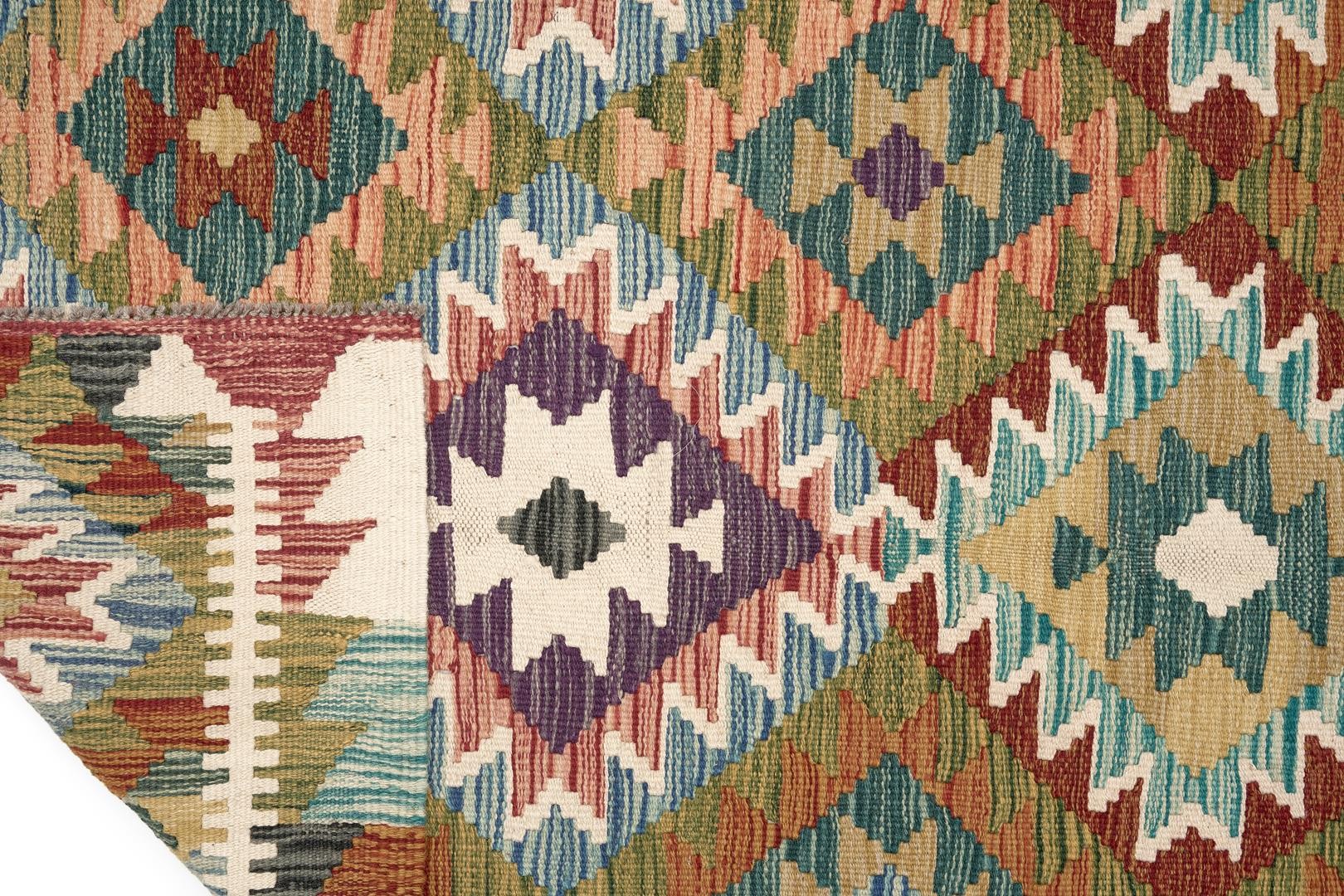 Öğretmenler Halı El Dokuma Ova Halı Kilim ÖDOK476