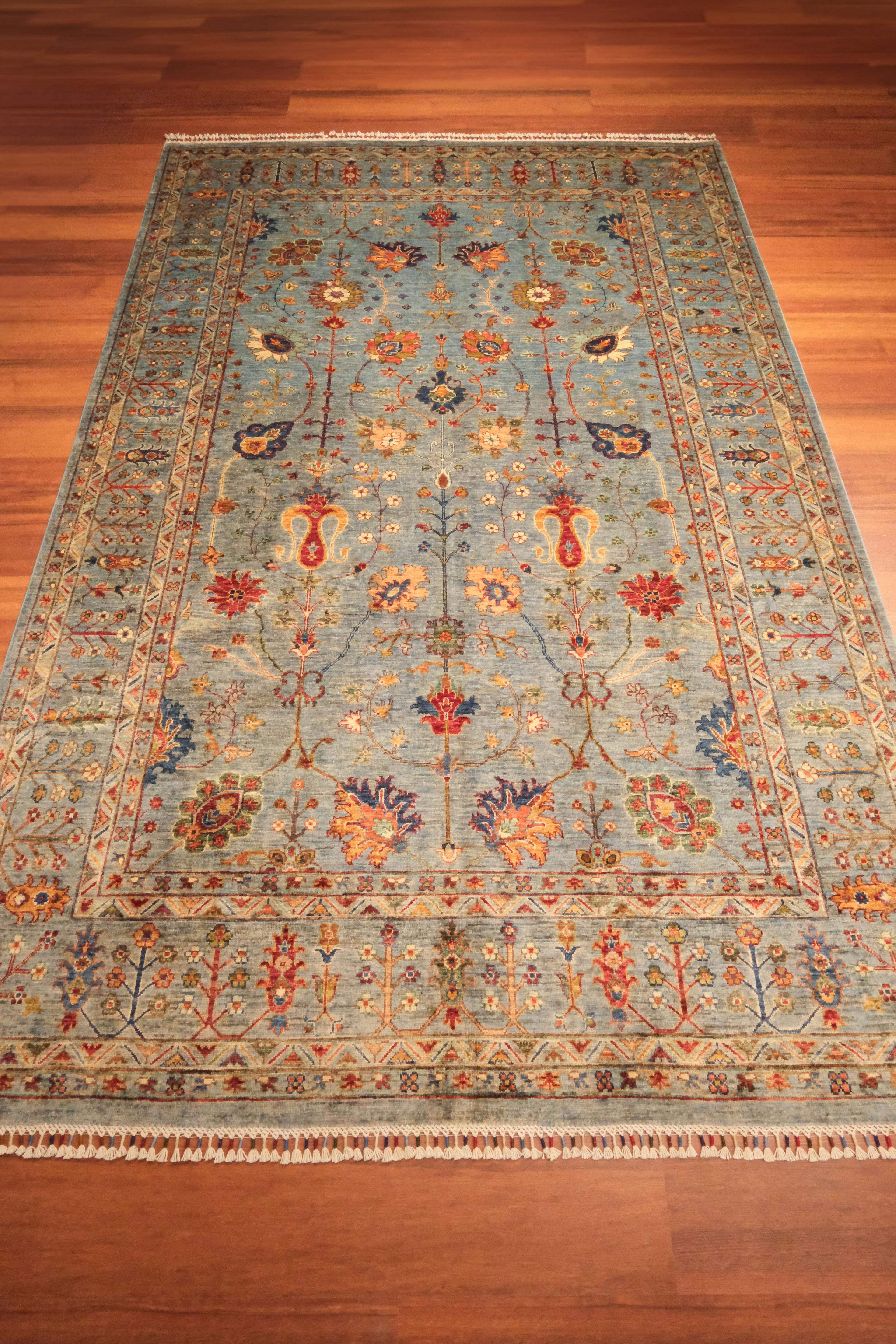 Öğretmenler Carpet Hand Woven Sultani Carpet 9768