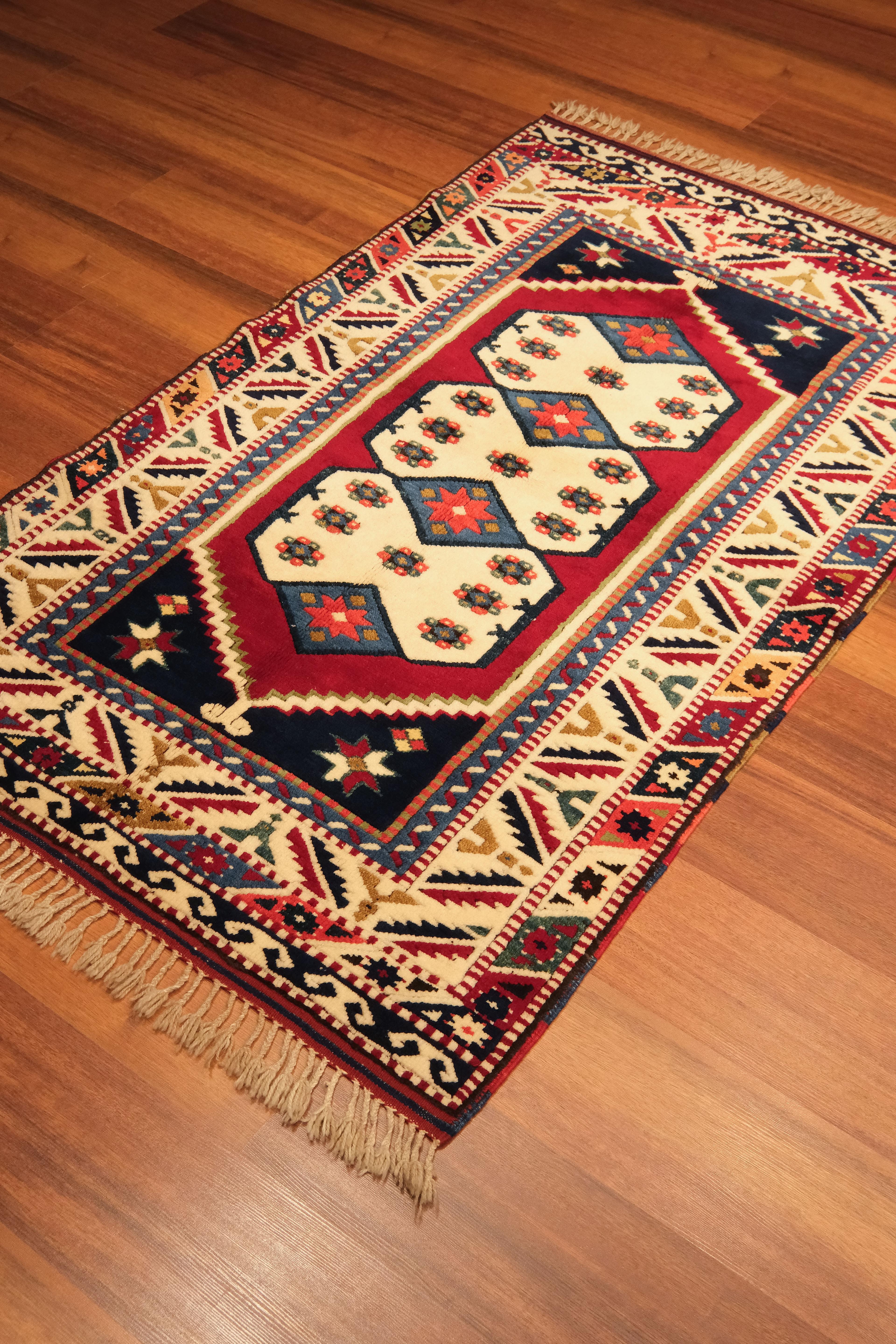 Öğretmenler Carpet Hand Woven Prayer Rug Yuntdağ 5815