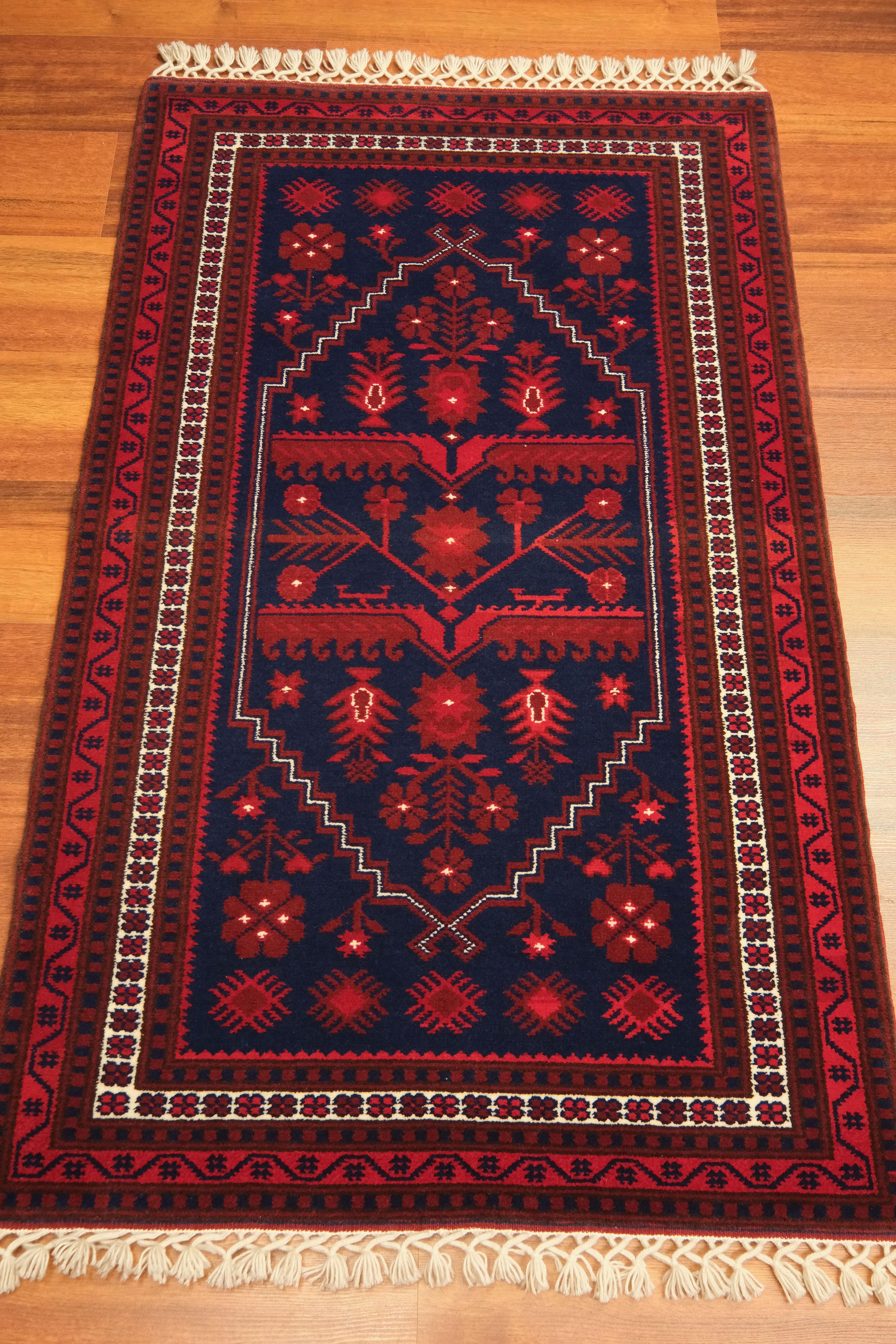 Öğretmenler Carpet Hand-Woven Yağcı Bedir Carpet 4557