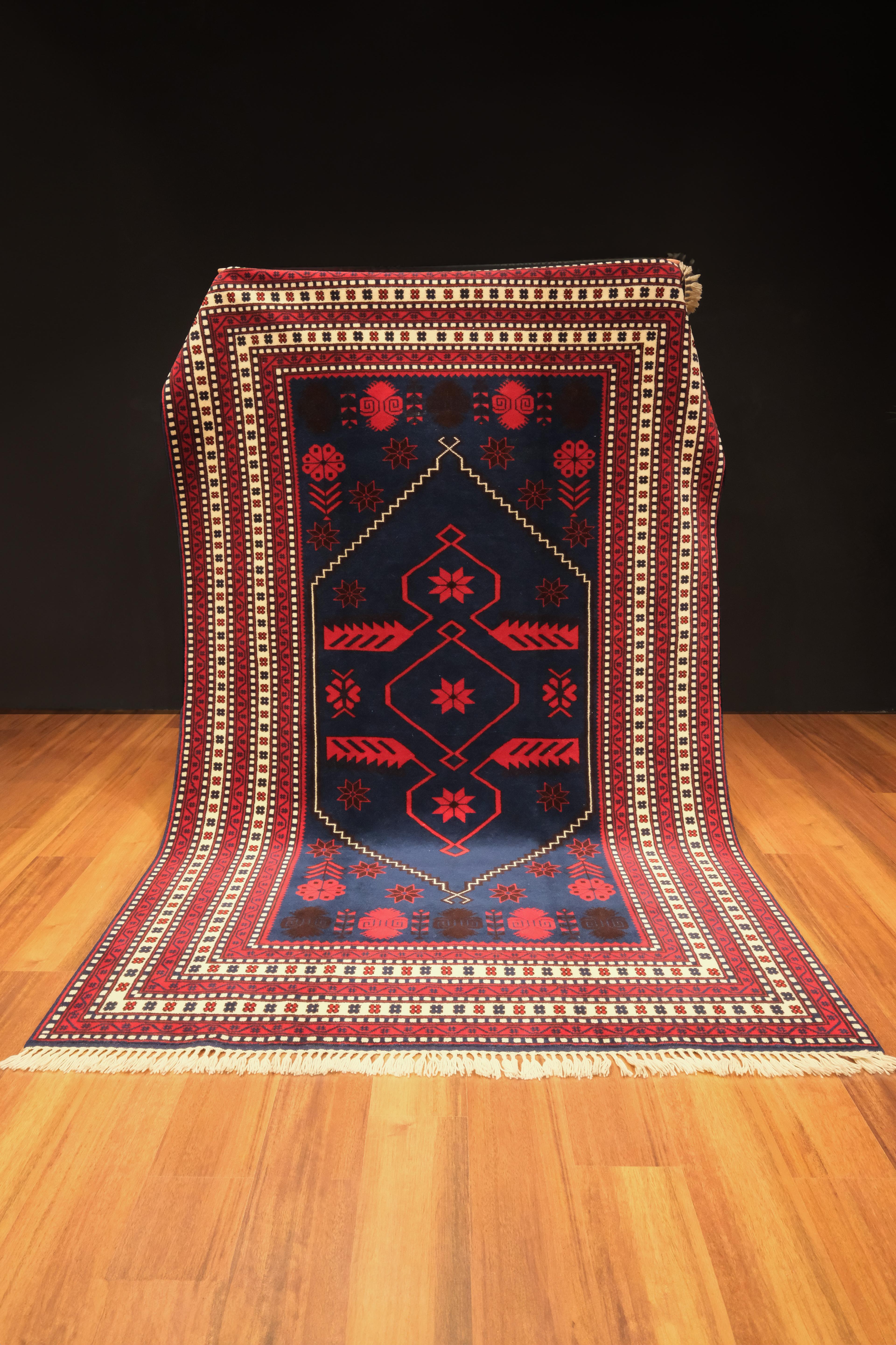 Öğretmenler Carpet Hand-Woven Yağcı Bedir Carpet 3119