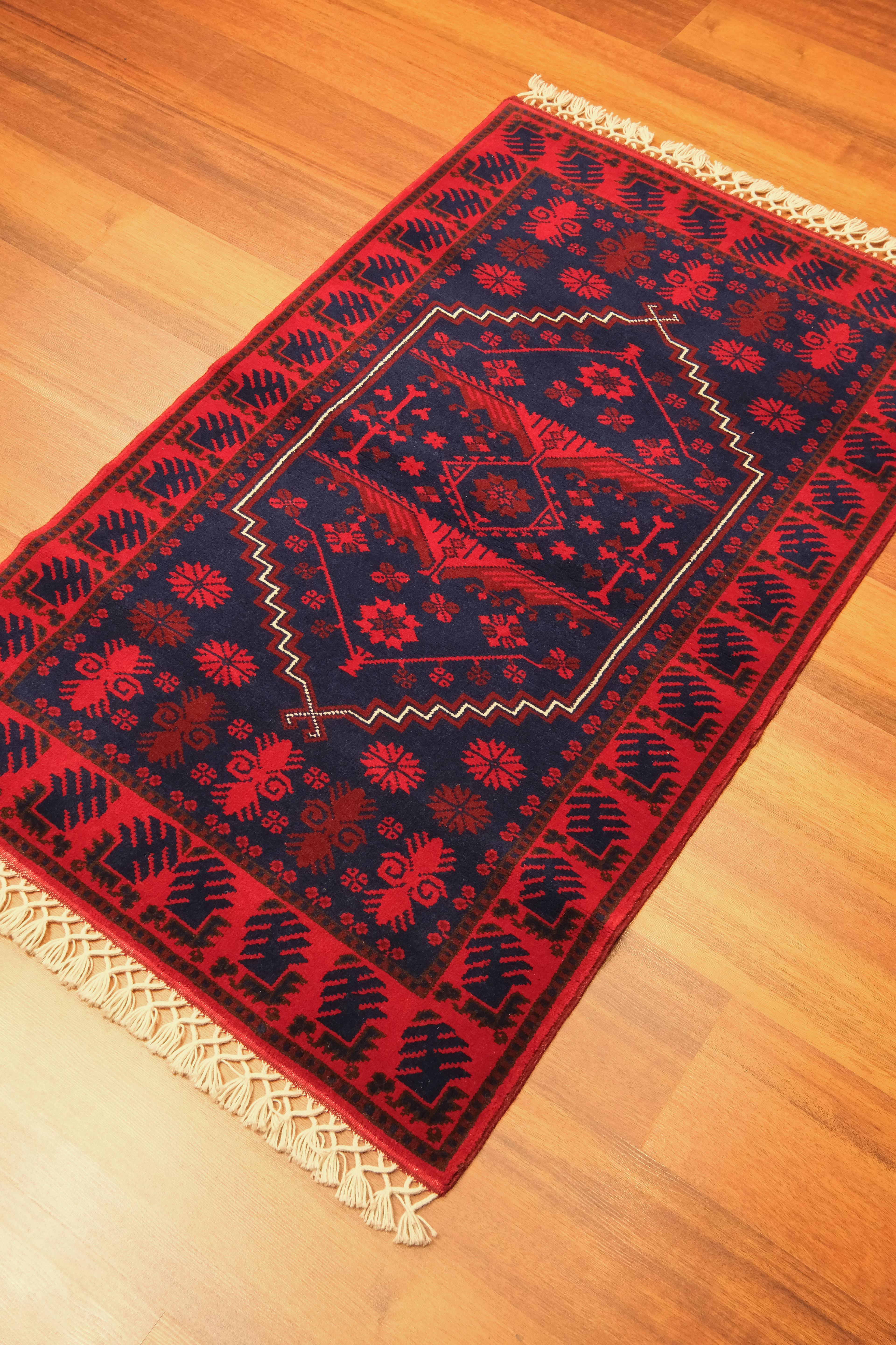 Öğretmenler Carpet Hand-Woven Yağcı Bedir Carpet 5938