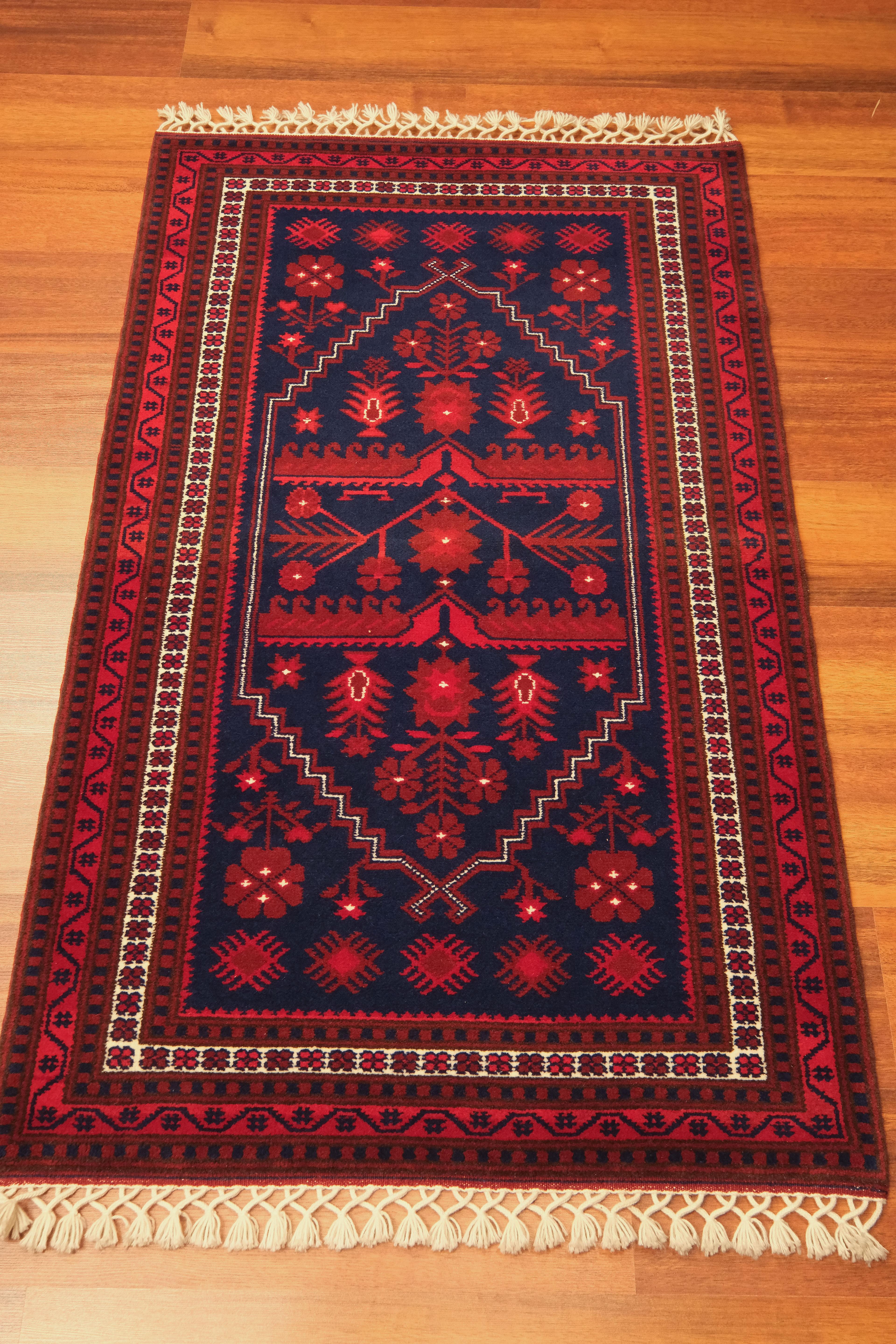 Öğretmenler Carpet Hand-Woven Yağcı Bedir Carpet 4557