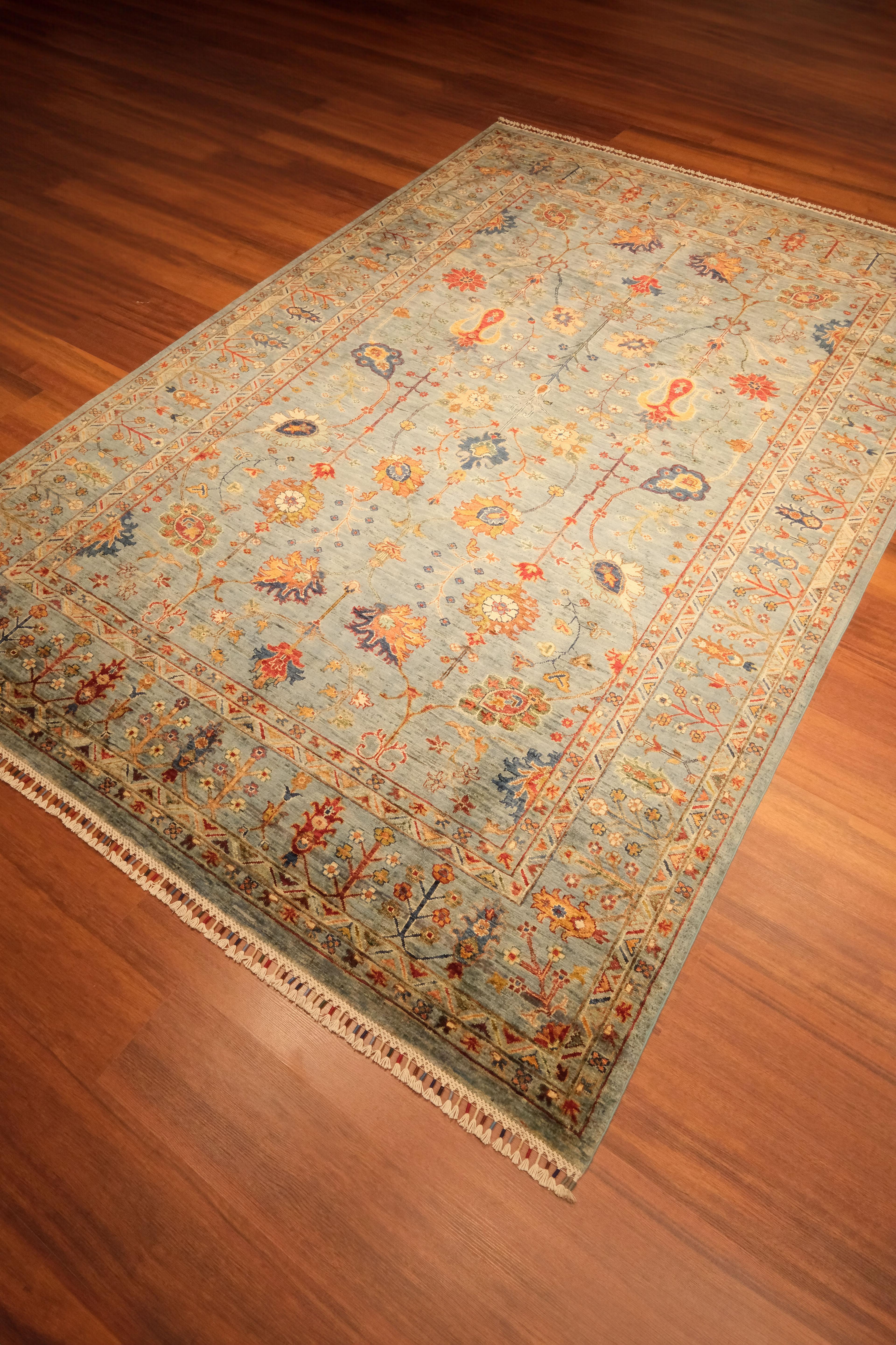 Öğretmenler Carpet Hand Woven Sultani Carpet 9768