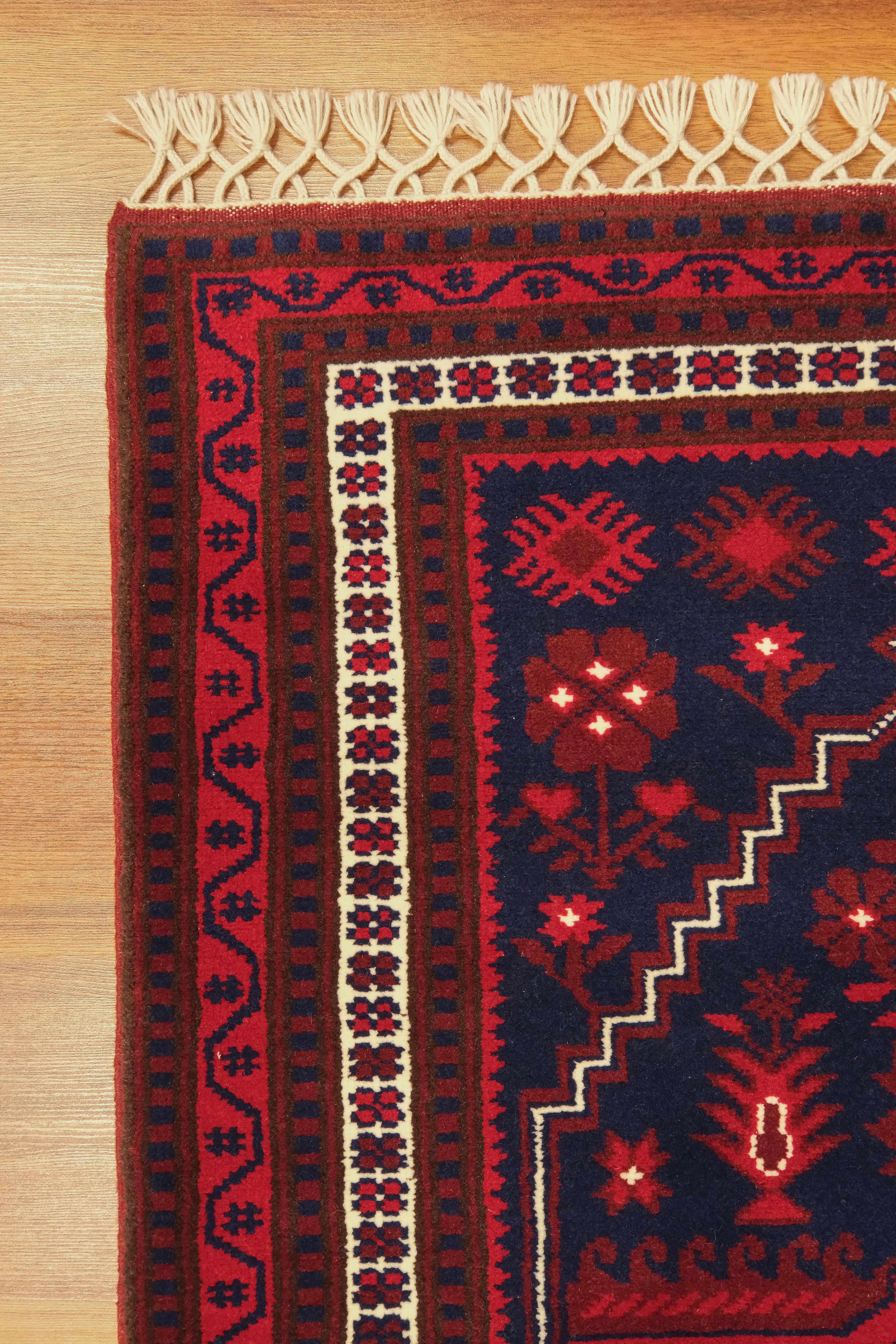 Öğretmenler Carpet Hand-Woven Yağcı Bedir Carpet 5969