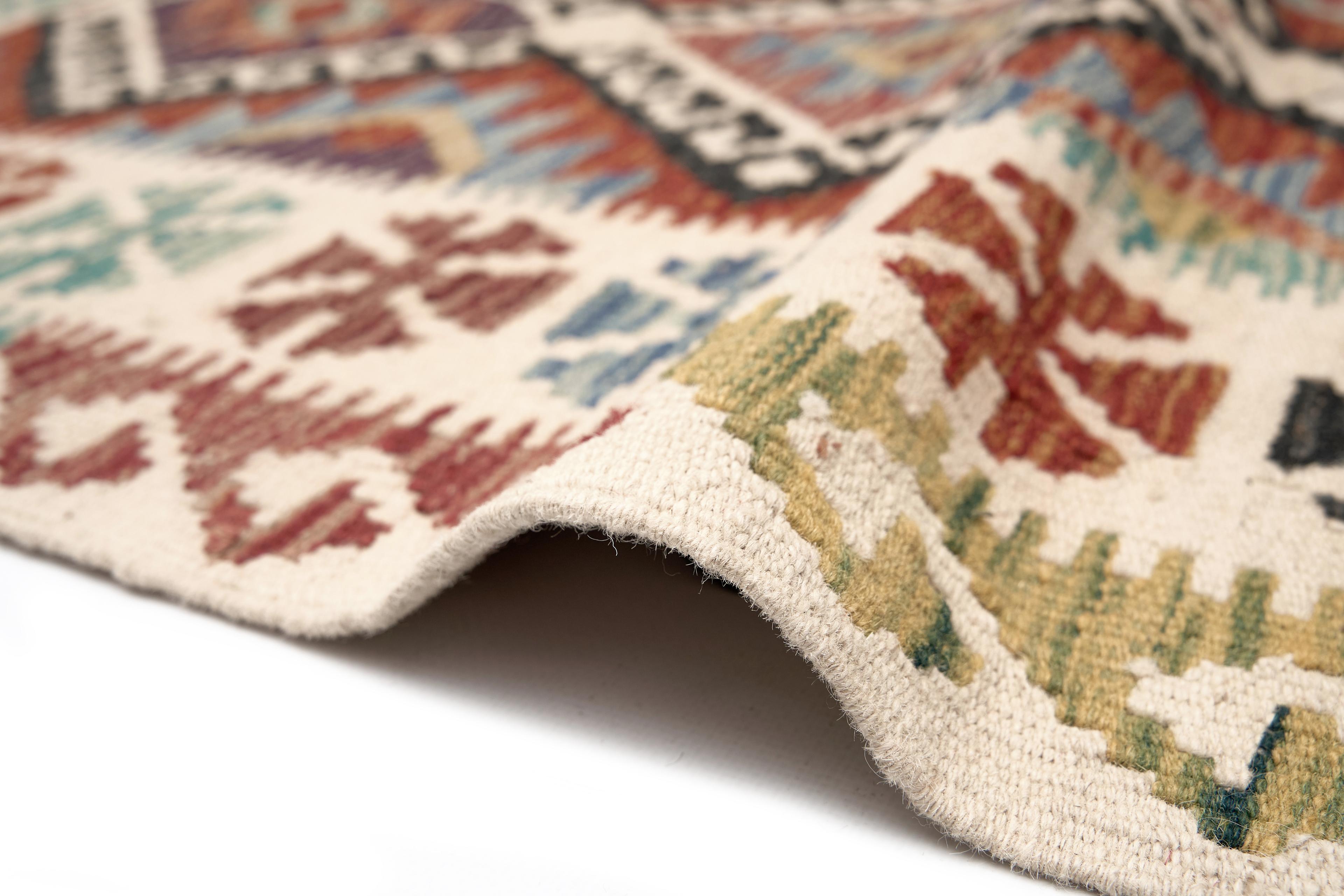 Öğretmenler Halı El Dokuma Ova Halı Kilim ÖDOK475