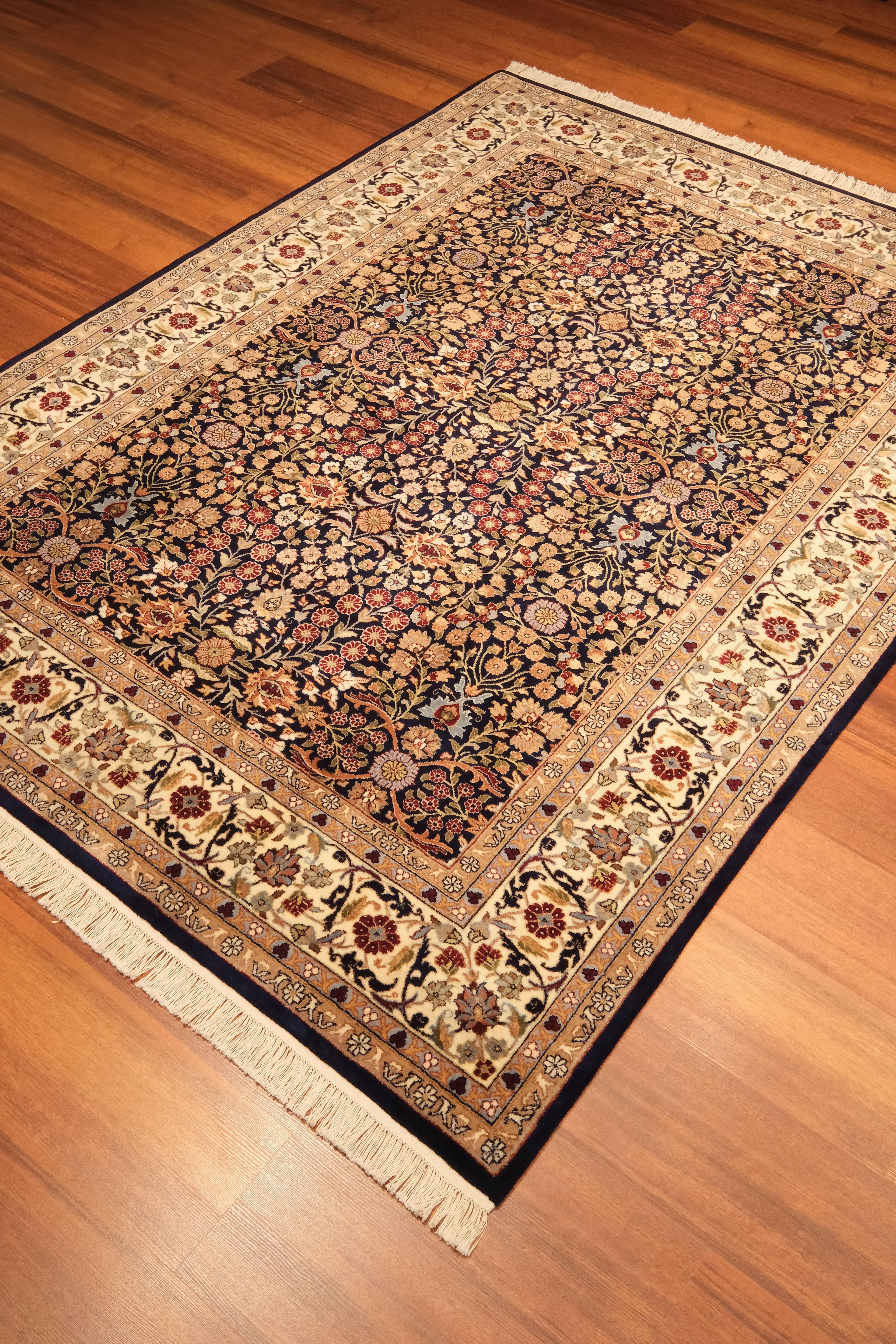 Öğretmenler Carpet Hand-Woven Sharki Hereke Rug 547