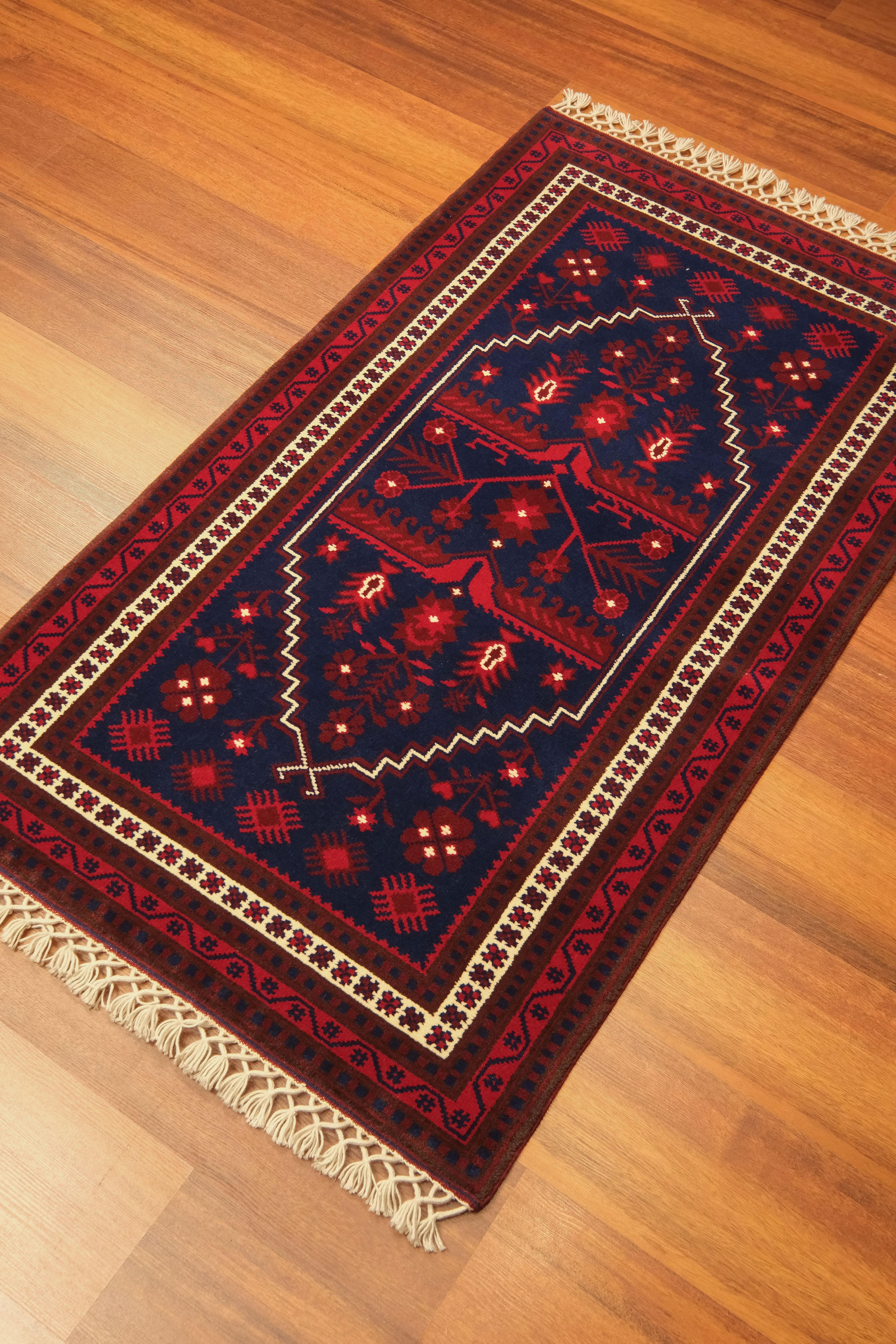 Öğretmenler Carpet Hand-Woven Yağcı Bedir Carpet 5914